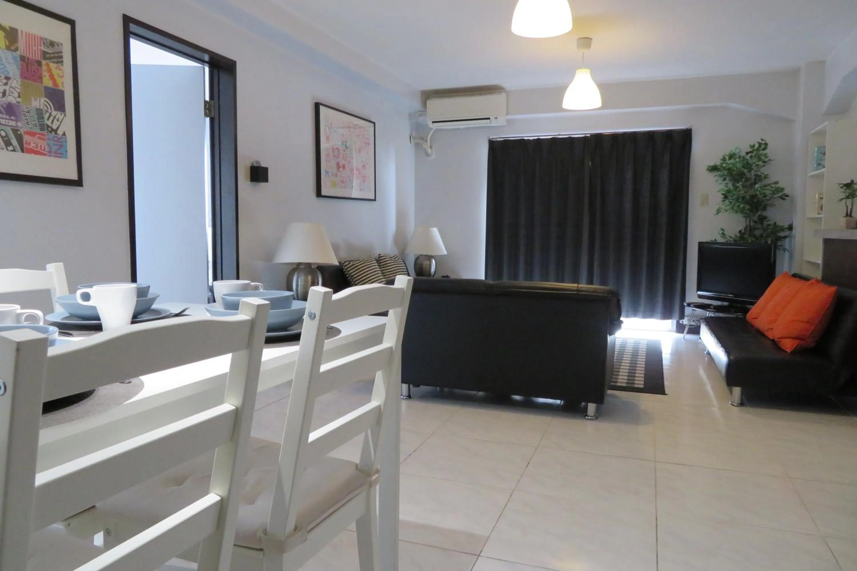 Living room in Sea View Court Kobe