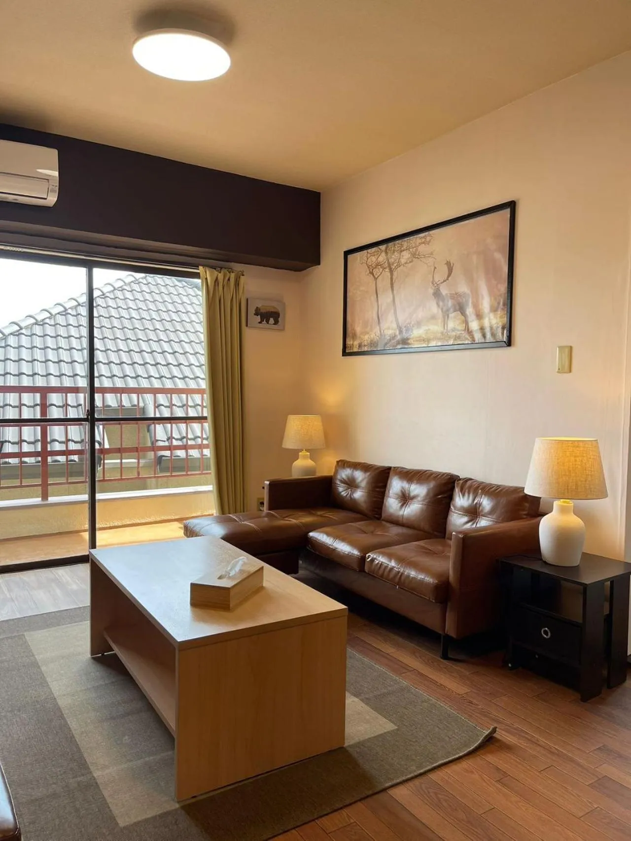 Living room in Sea View Court Kobe