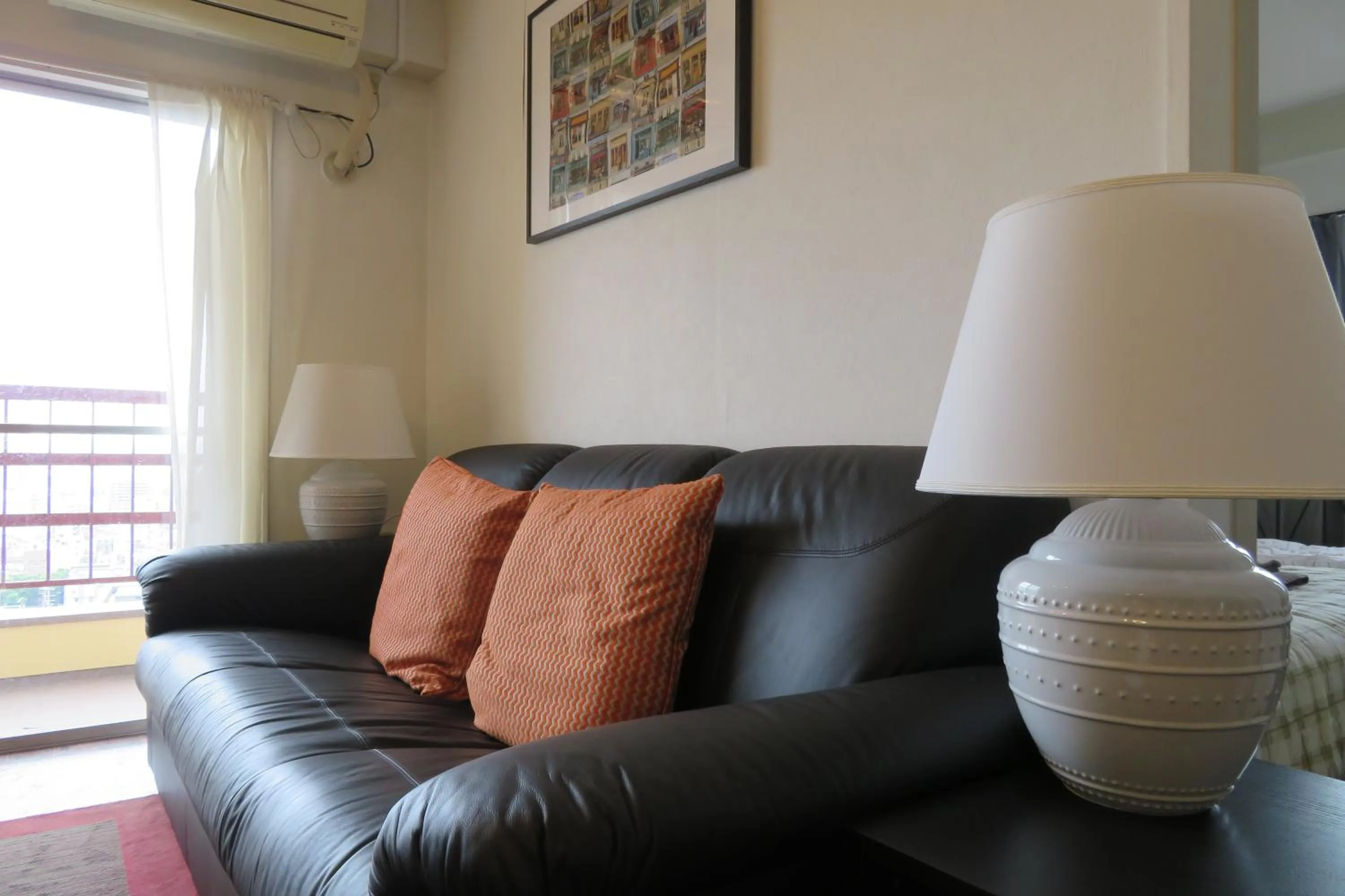 Living room in Sea View Court Kobe