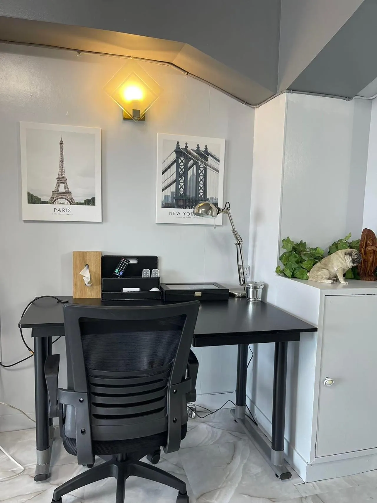 Decorative detail in Sea View Court Kobe