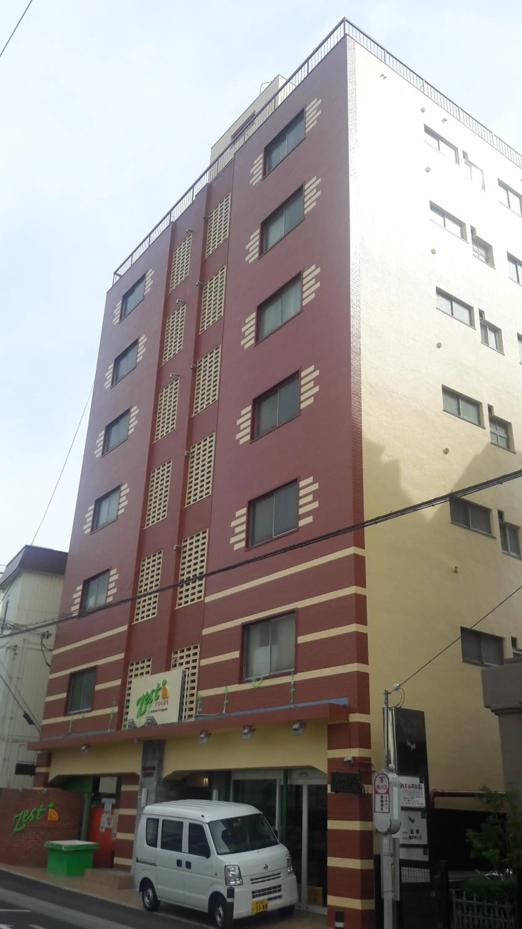 Property building in Sea View Court Kobe