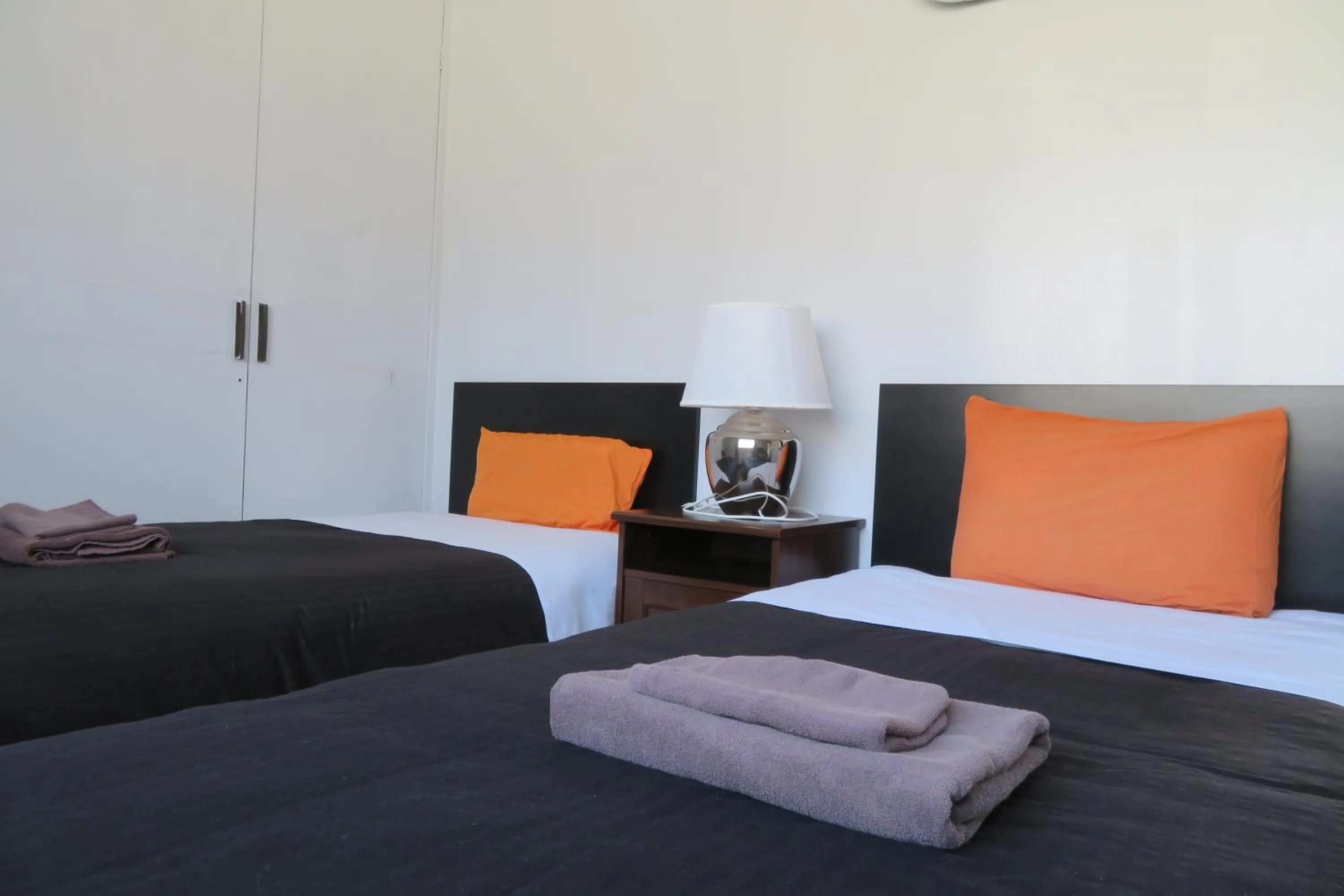 Bedroom, Bed in Sea View Court Kobe