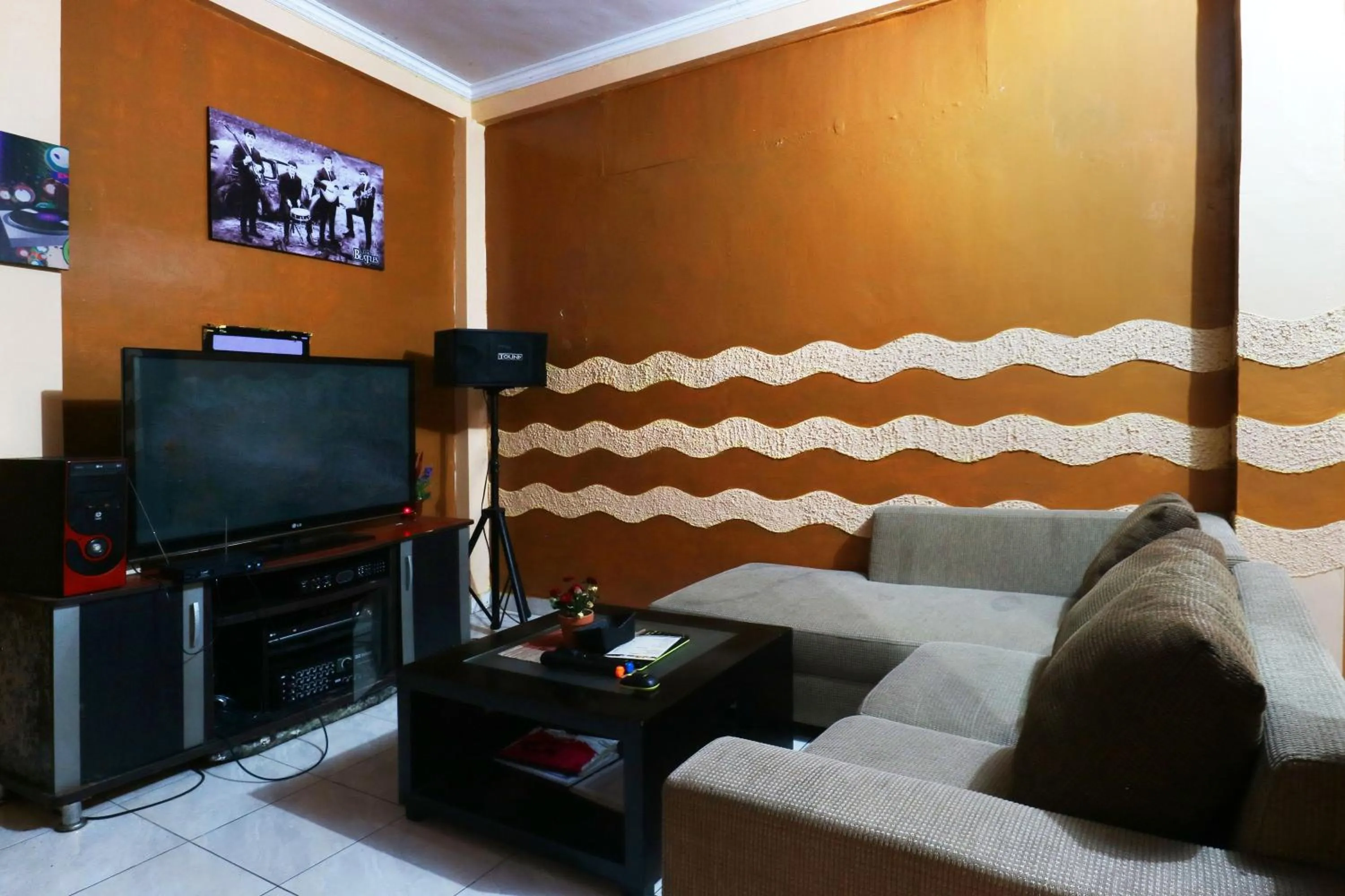 TV and multimedia in Hotel Arjuna