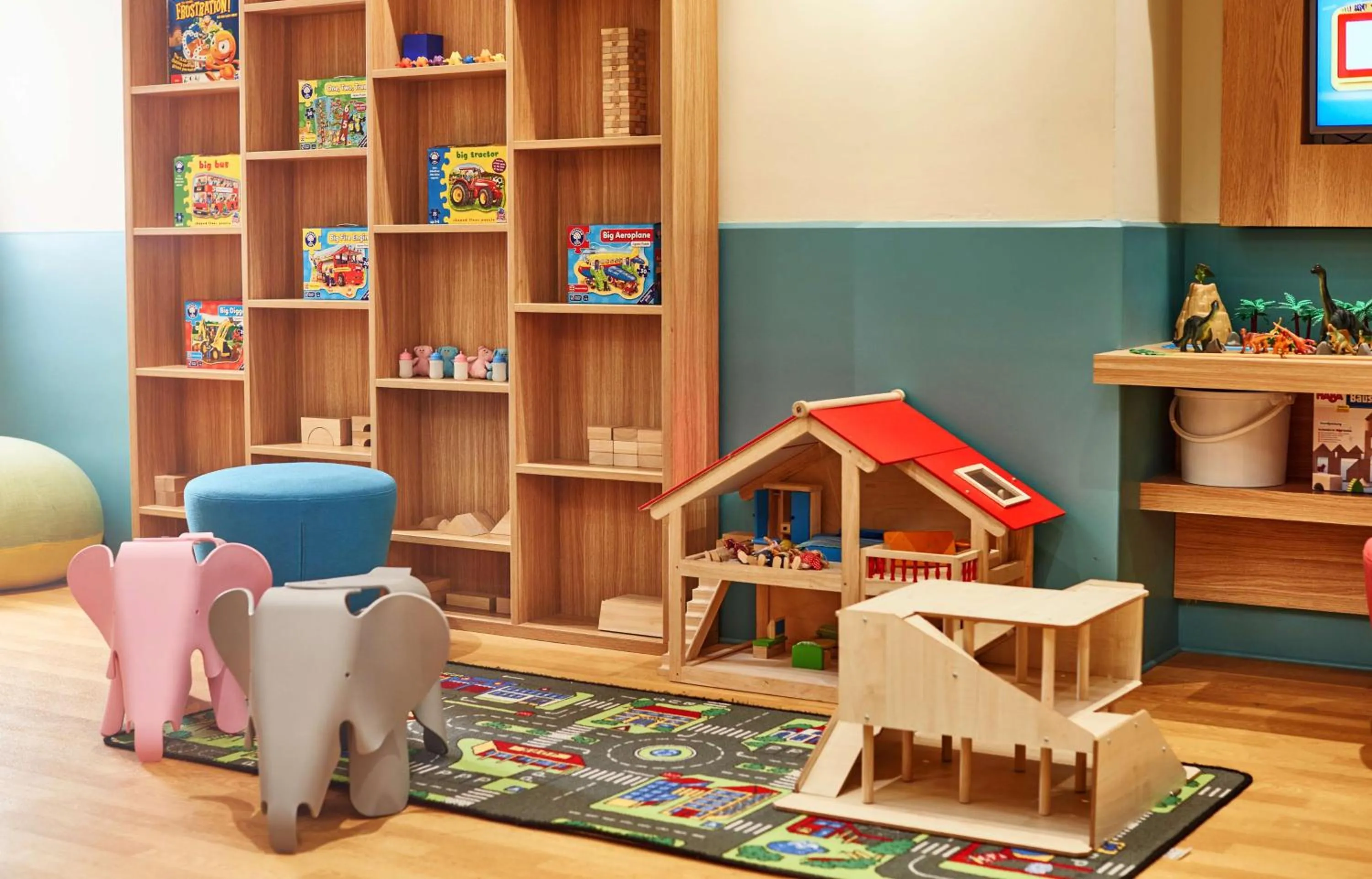 On site in Tilal Jabal Al Kabah