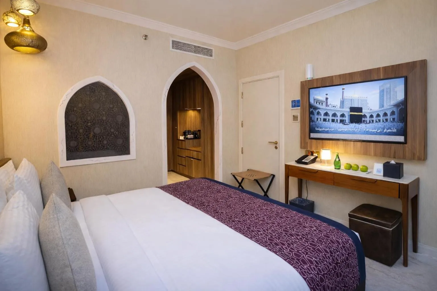 Bed in Tilal Jabal Al Kabah