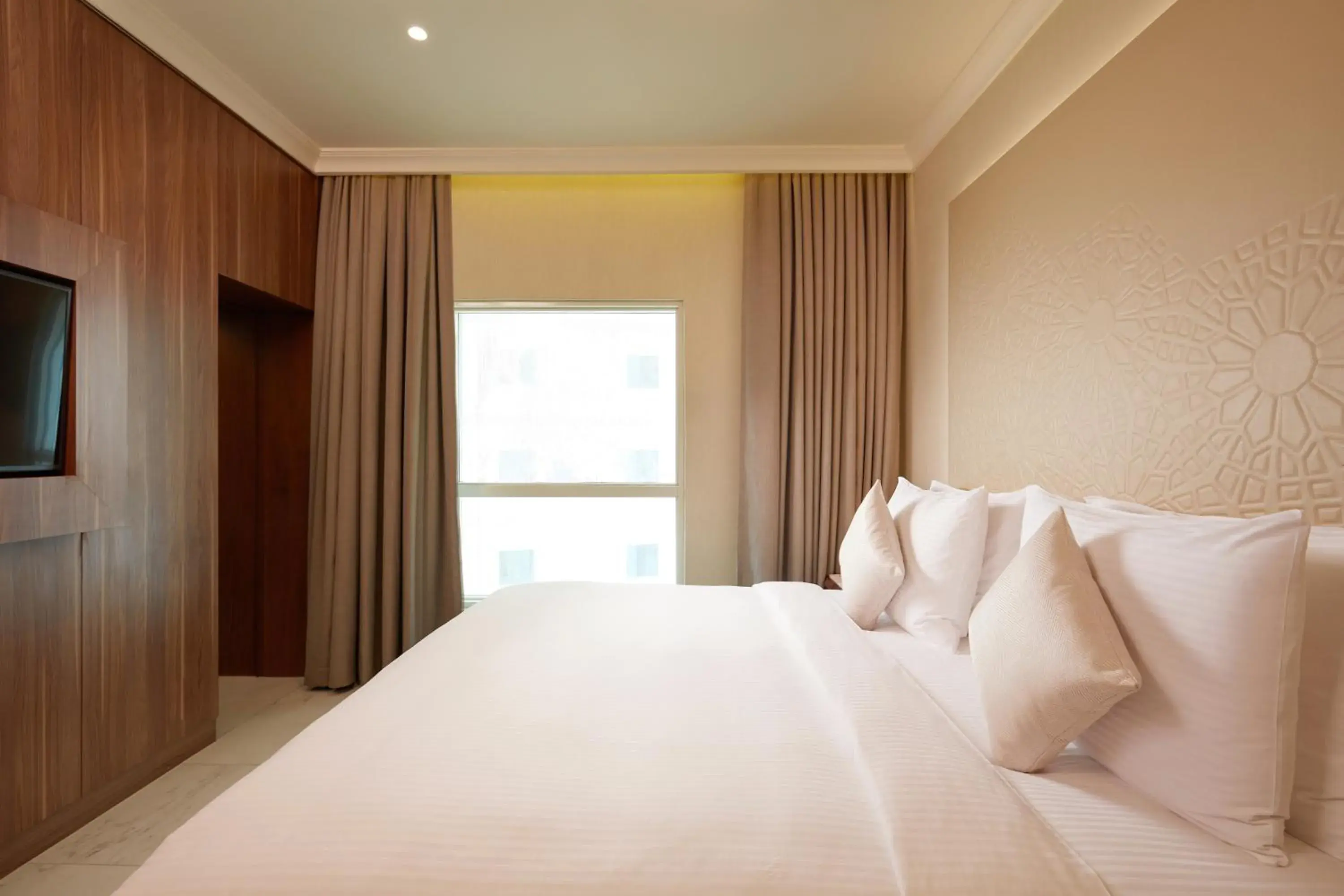 Grand Deluxe King Room in Shaza Makkah Grand Deluxe King Room in Shaza Makkah