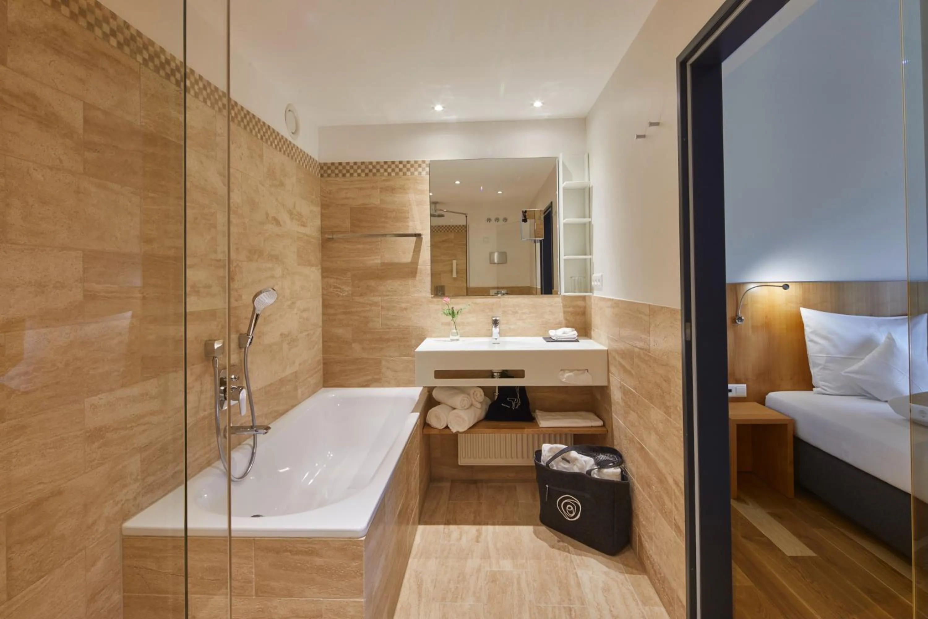 Bathroom, Bed in ElzLand Hotel Pfauen WELLNESS & SPA