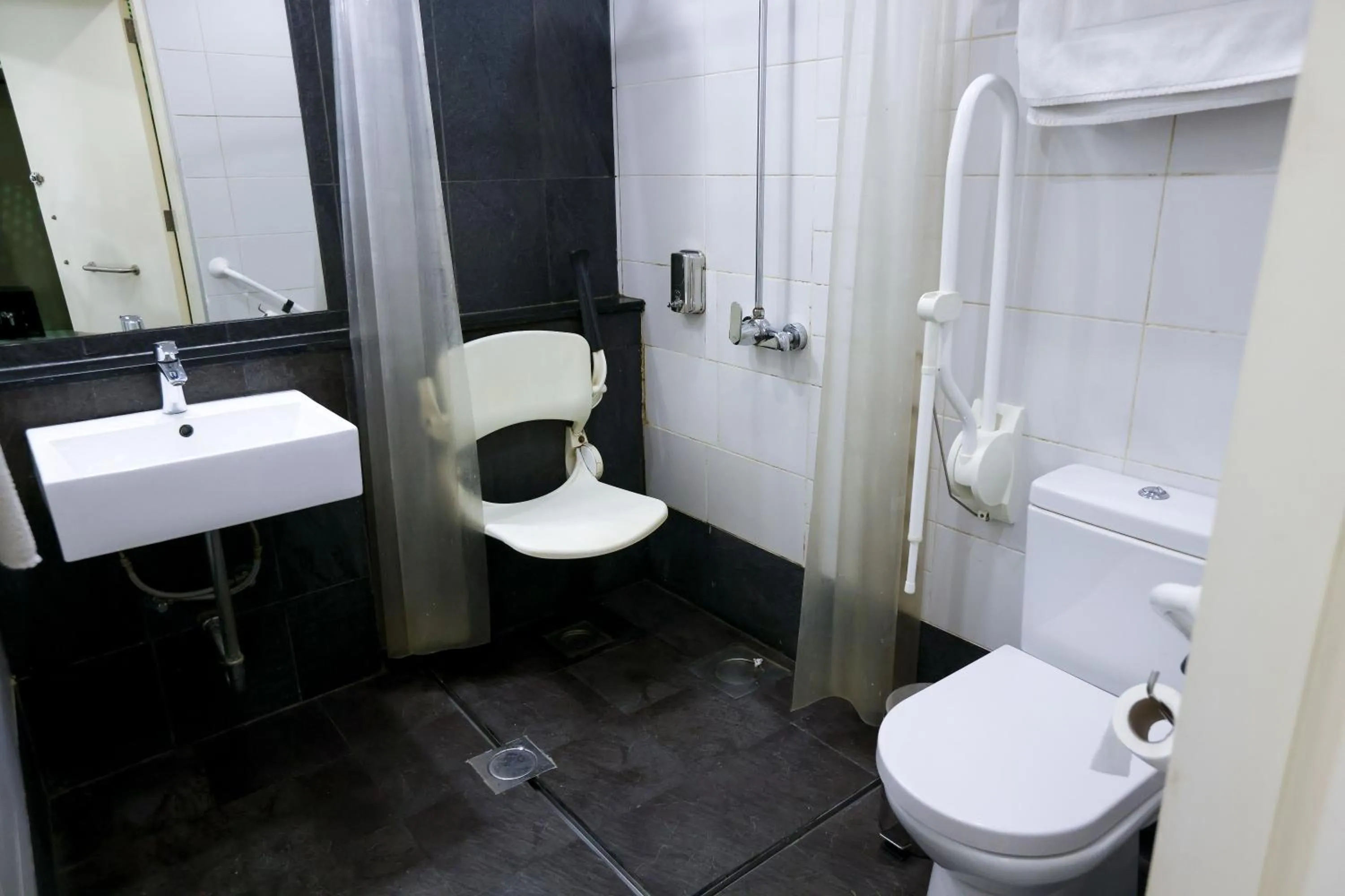 Bathroom in Hamra Urban Gardens