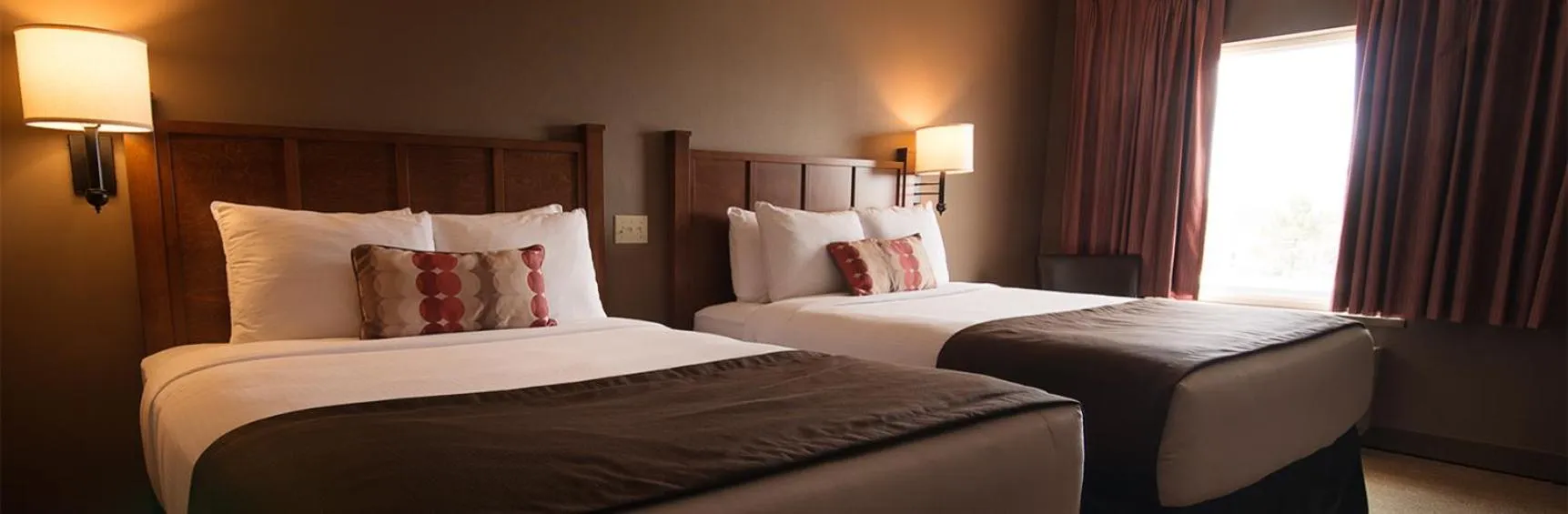 Bed in Maritime Inn Port Hawkesbury