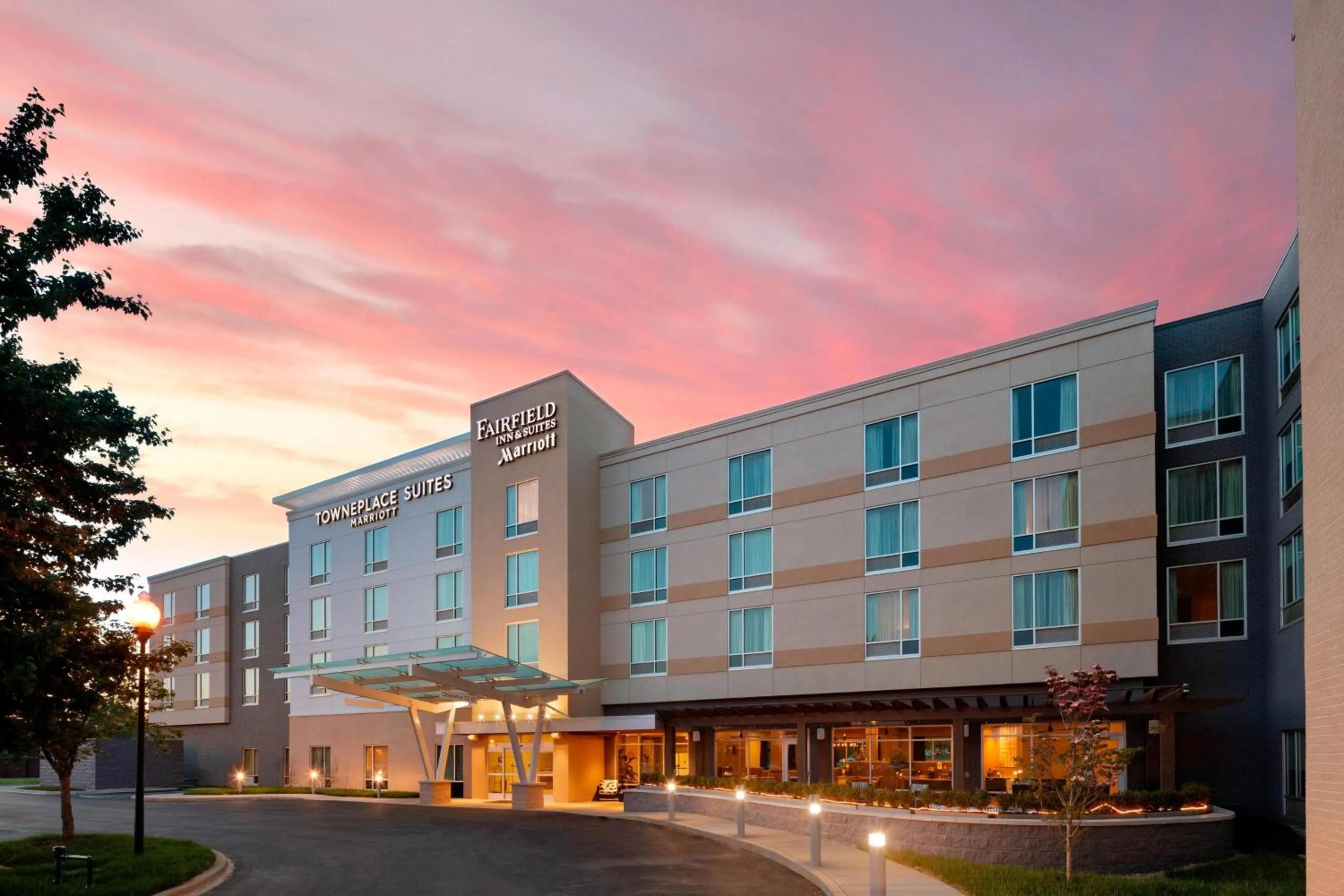Property building in Fairfield Inn & Suites By Marriott Louisville Northeast