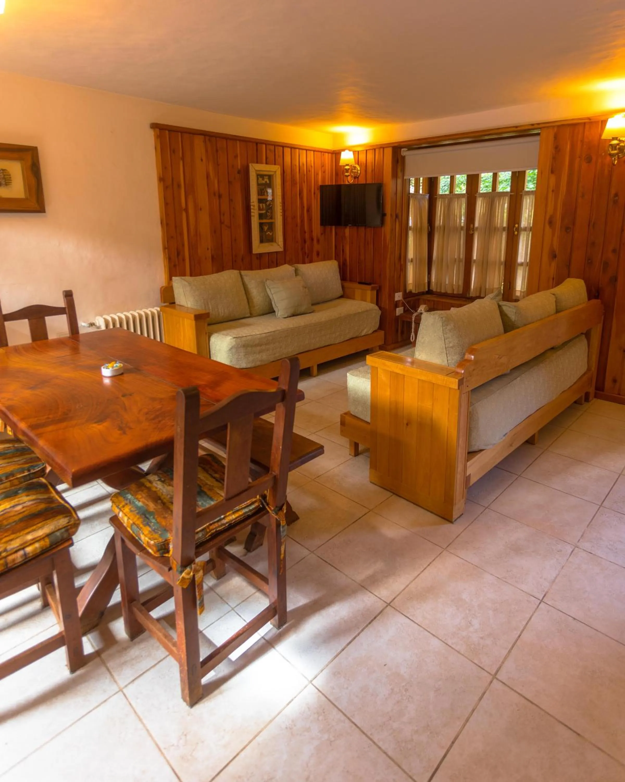 Dining area in Hotel y Cabañas Le Village