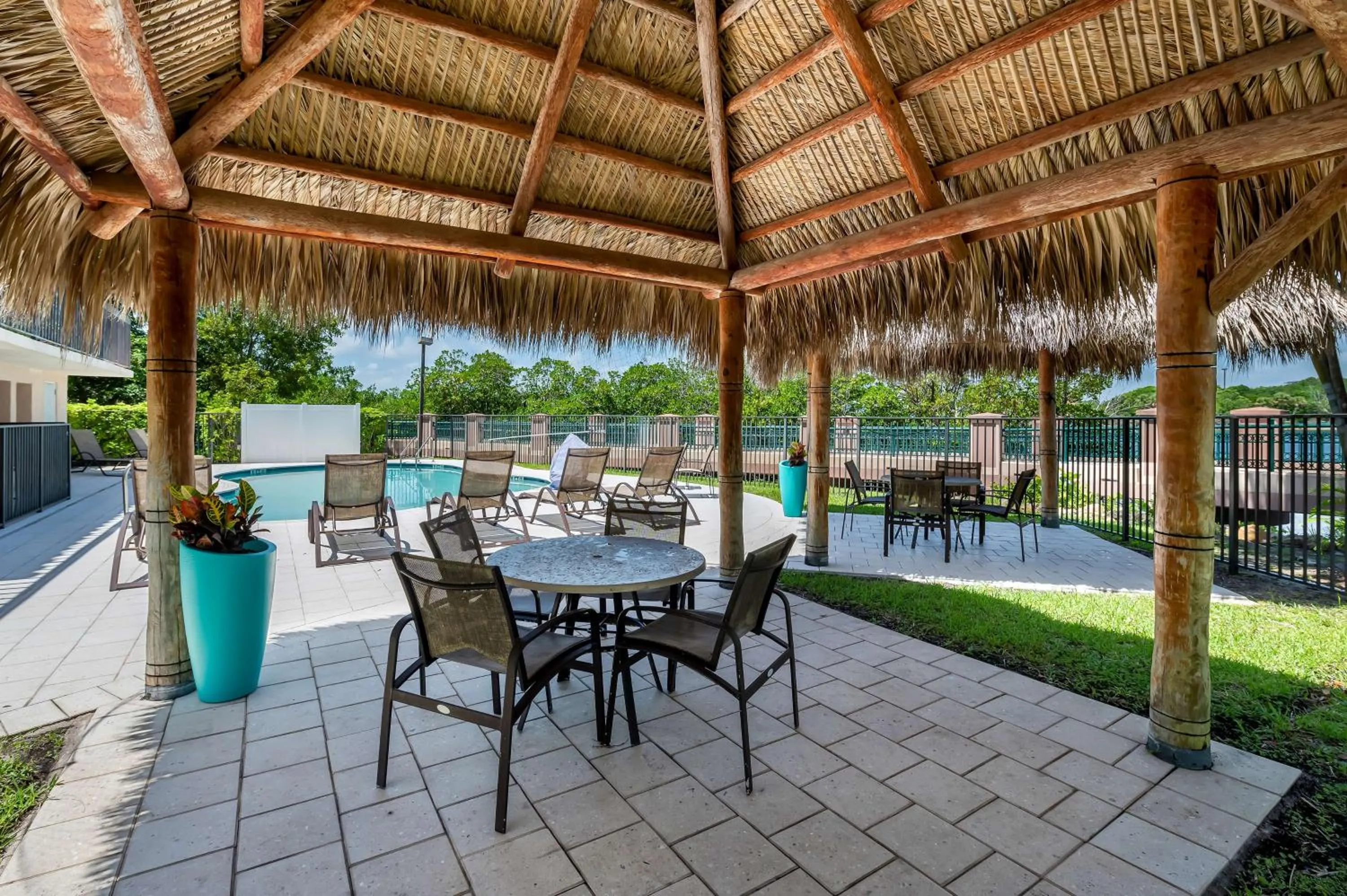 Pool view in Best Western Intracoastal Inn