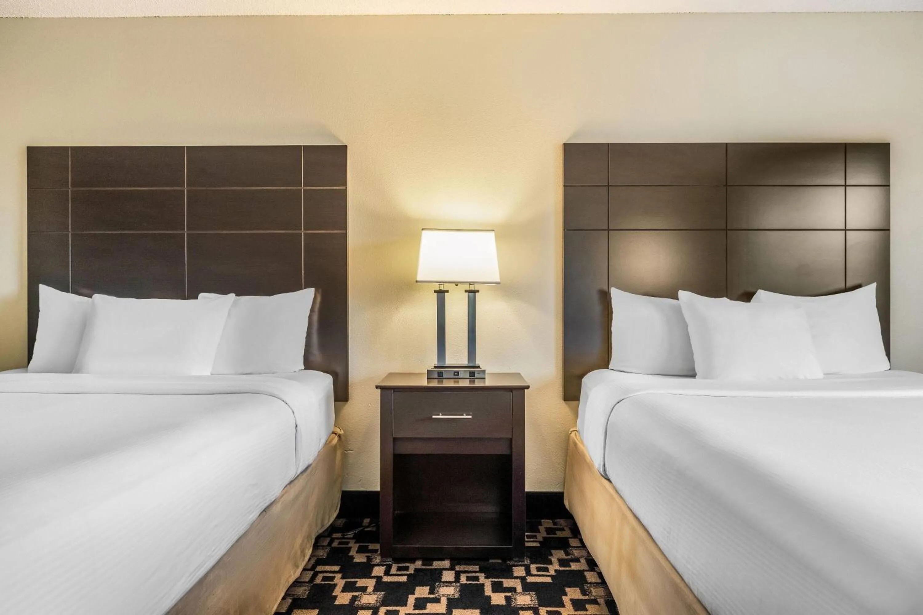 Bed in Baymont by Wyndham Bloomington MSP Airport