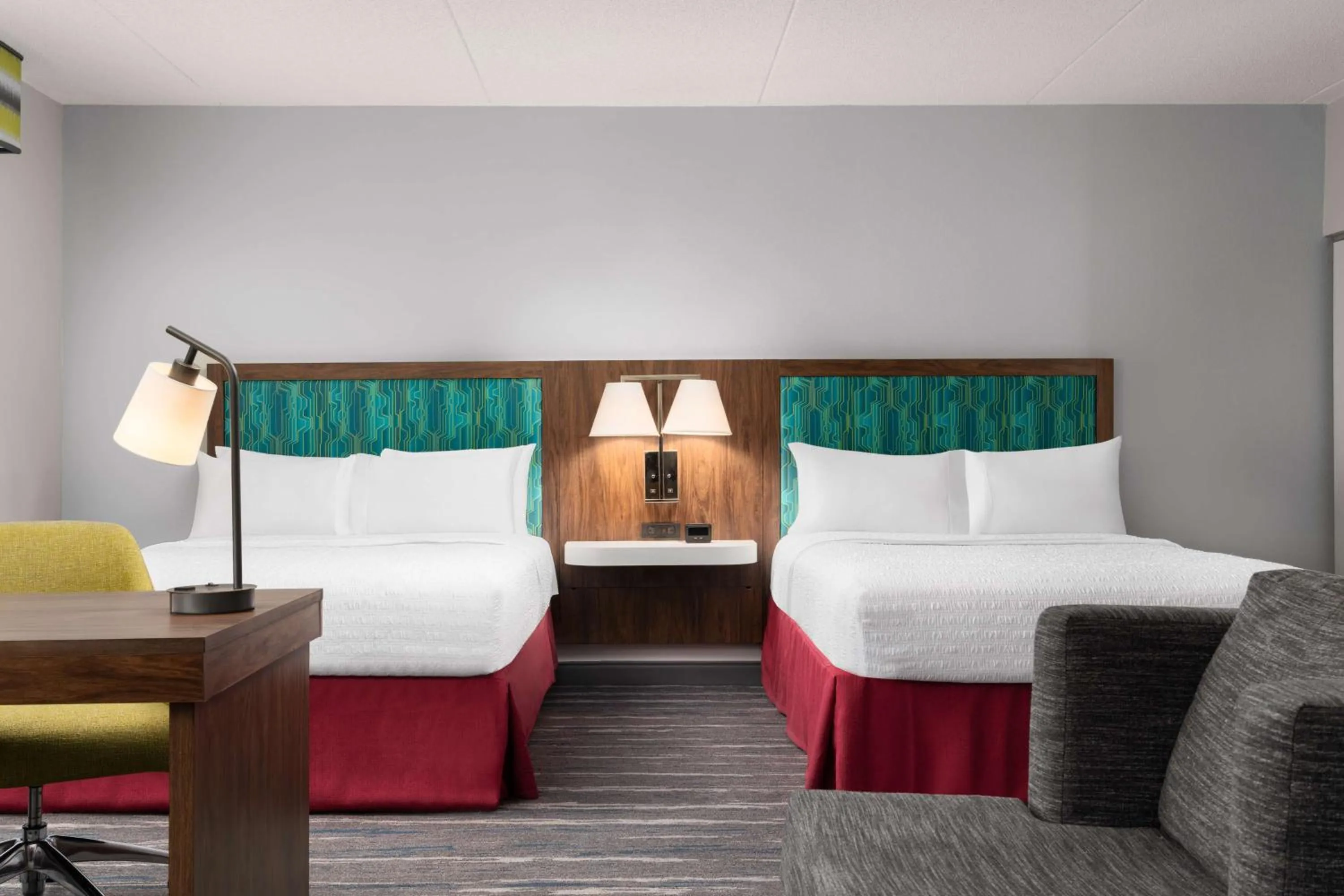 Bed in Hampton Inn Spring Lake Fayetteville