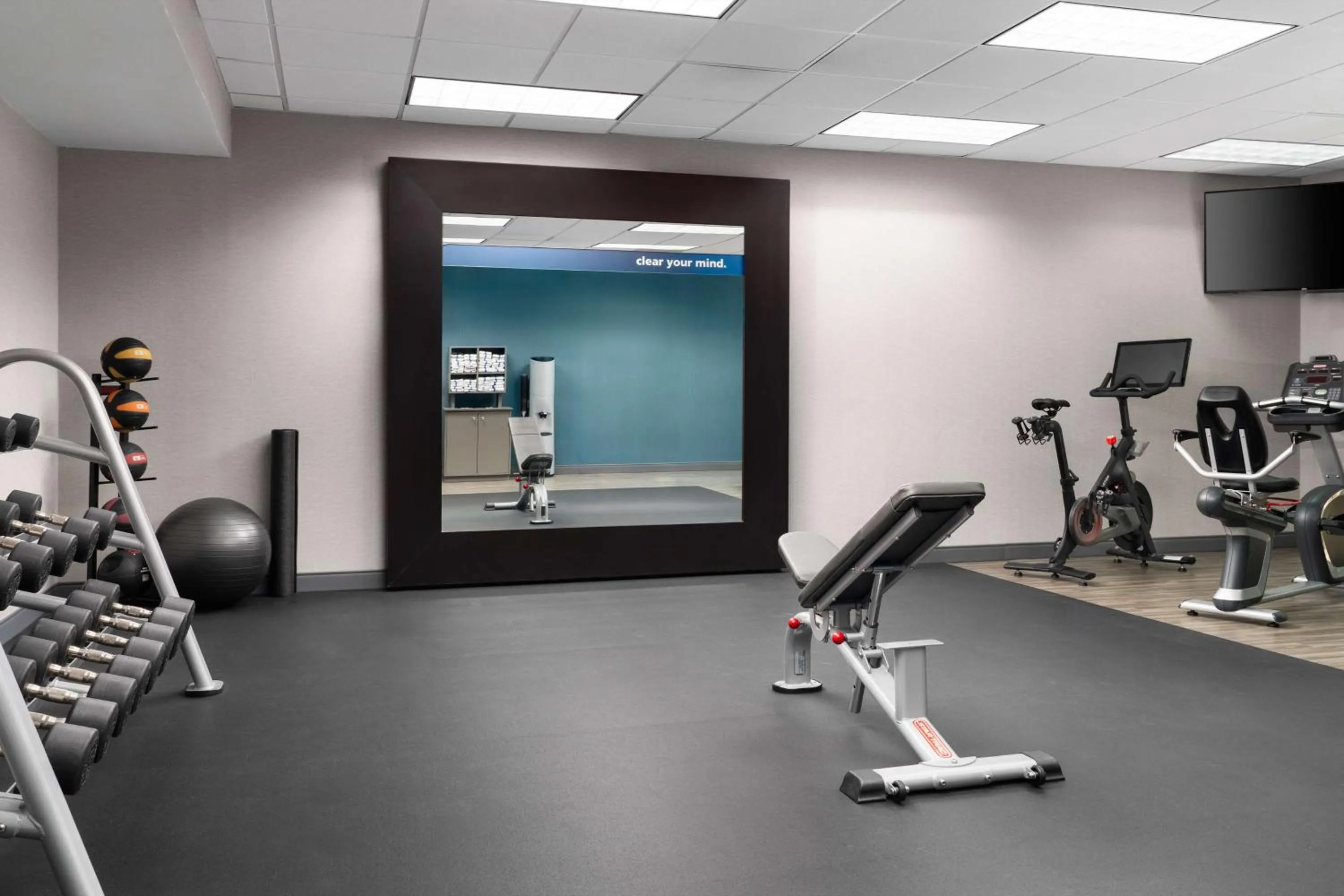 Fitness centre/facilities in Hampton Inn Spring Lake Fayetteville