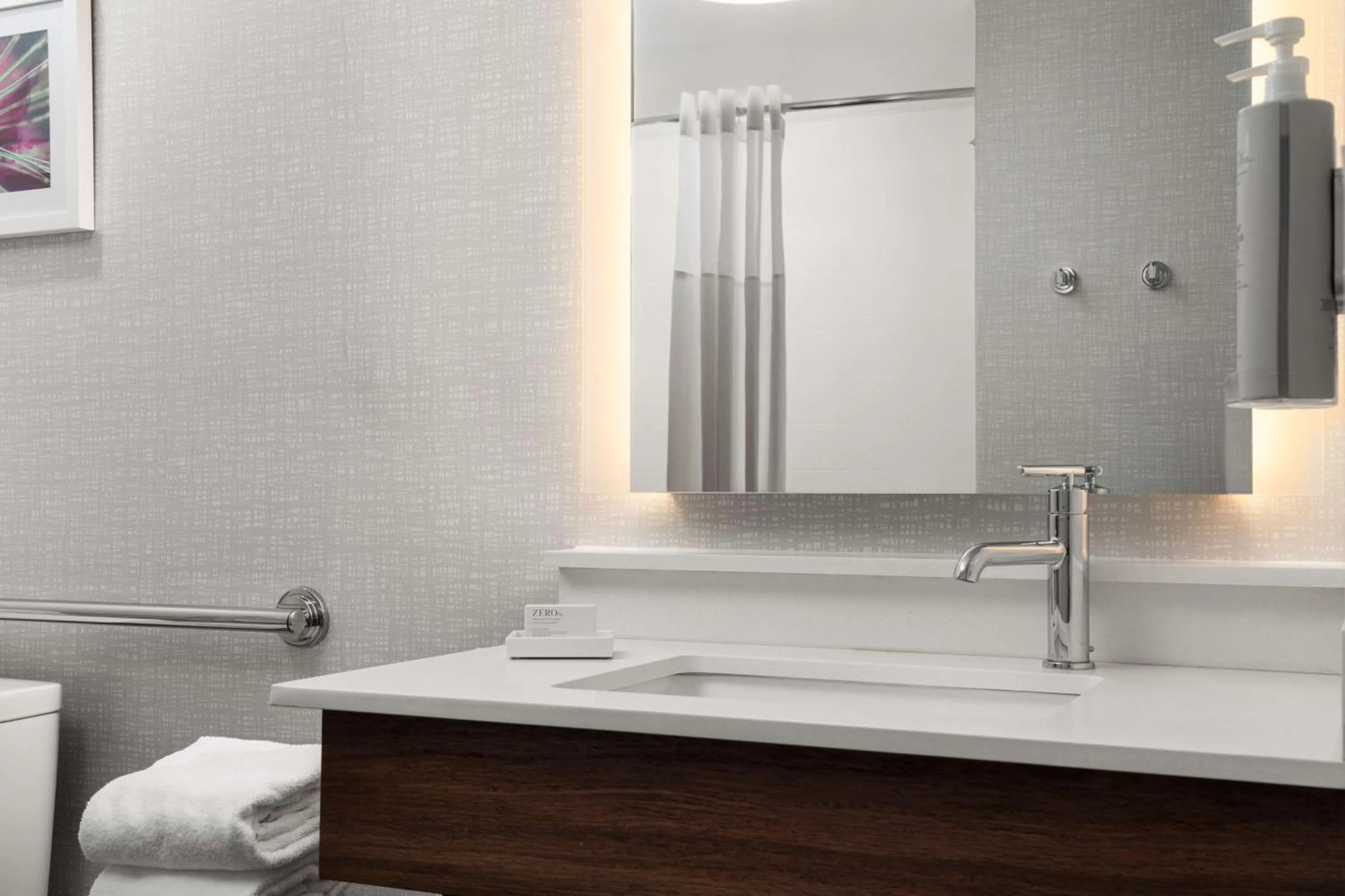 Bathroom in Hampton Inn Spring Lake Fayetteville