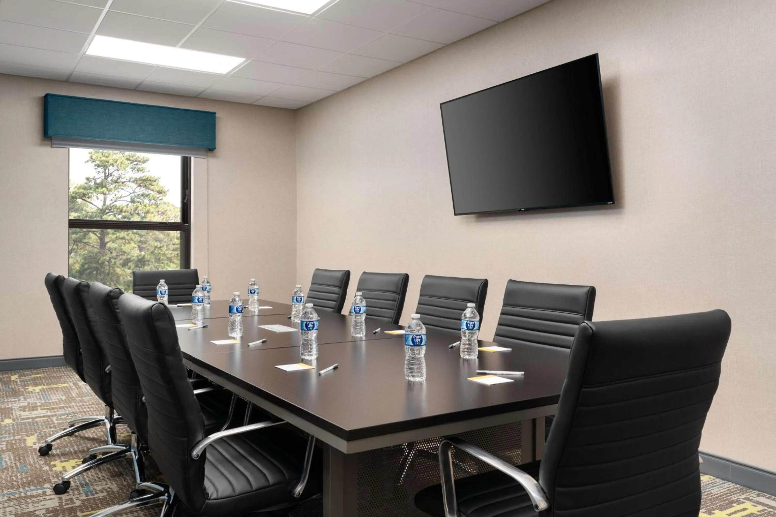 Meeting/conference room in Hampton Inn Spring Lake Fayetteville