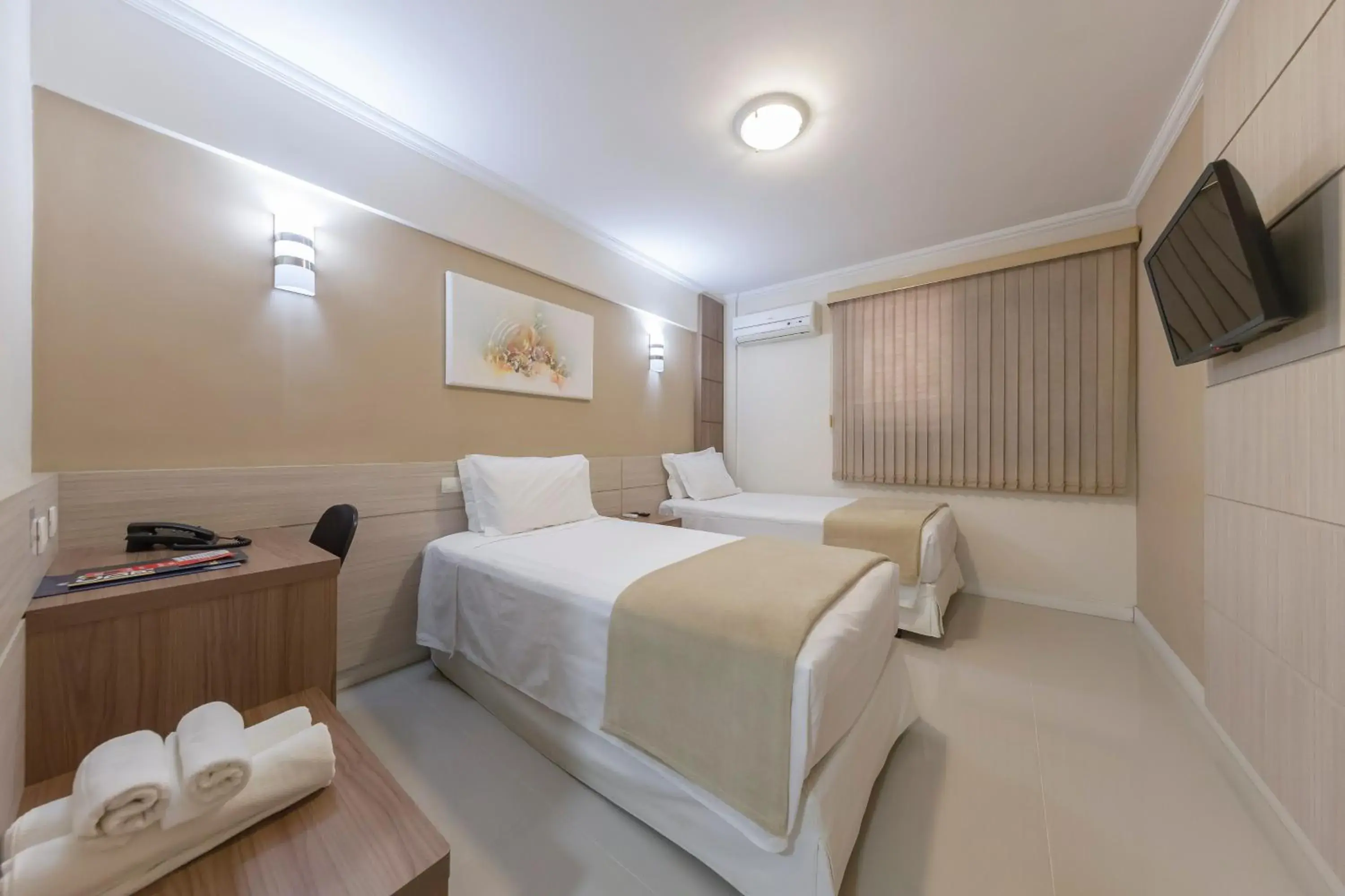 Superior Twin Room - single occupancy in Hotel Thomasi Express - Londrina Superior Twin Room - single occupancy in Hotel Thomasi Express - Londrina