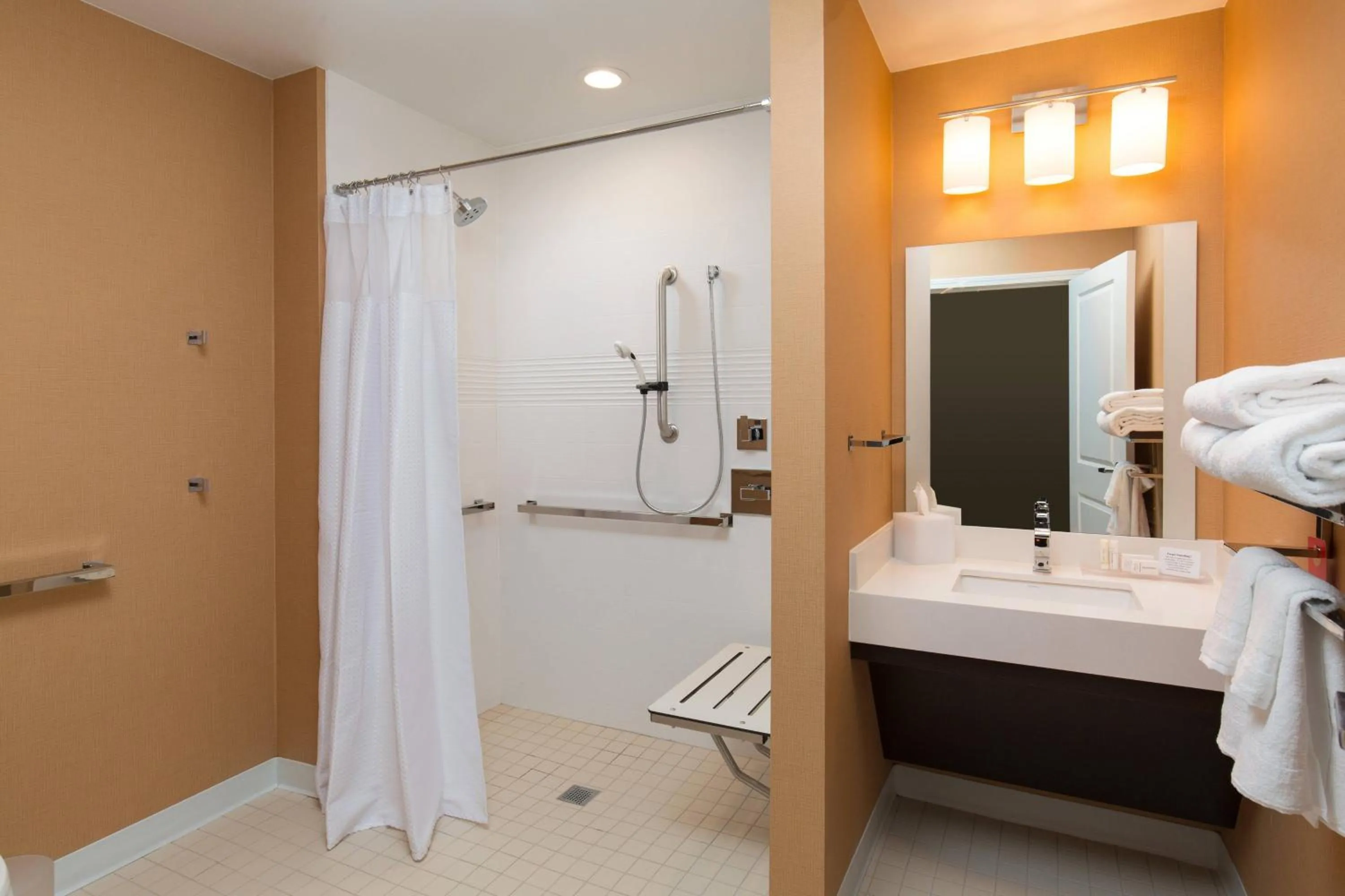 Bathroom in Towneplace Suites By Marriott Austin North/Lakeline