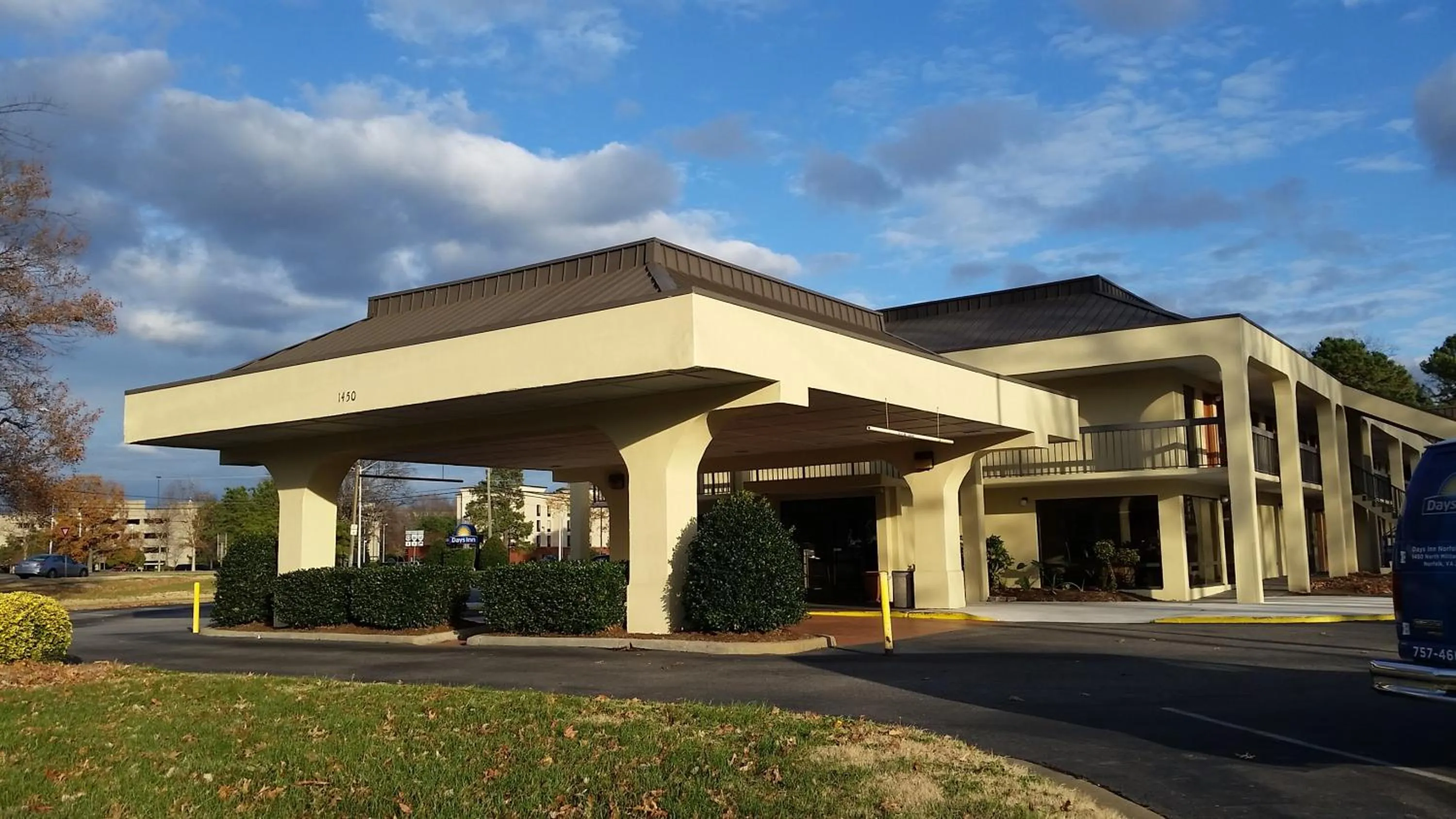 Facade/entrance in Days Inn by Wyndham Norfolk Airport