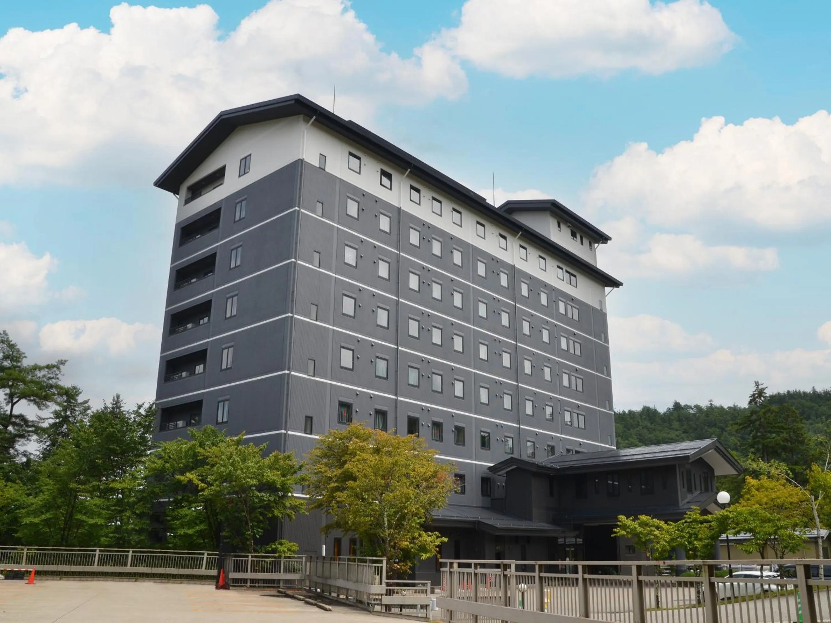 Property building in Route Inn Grantia Hidatakayama Wakura no yado