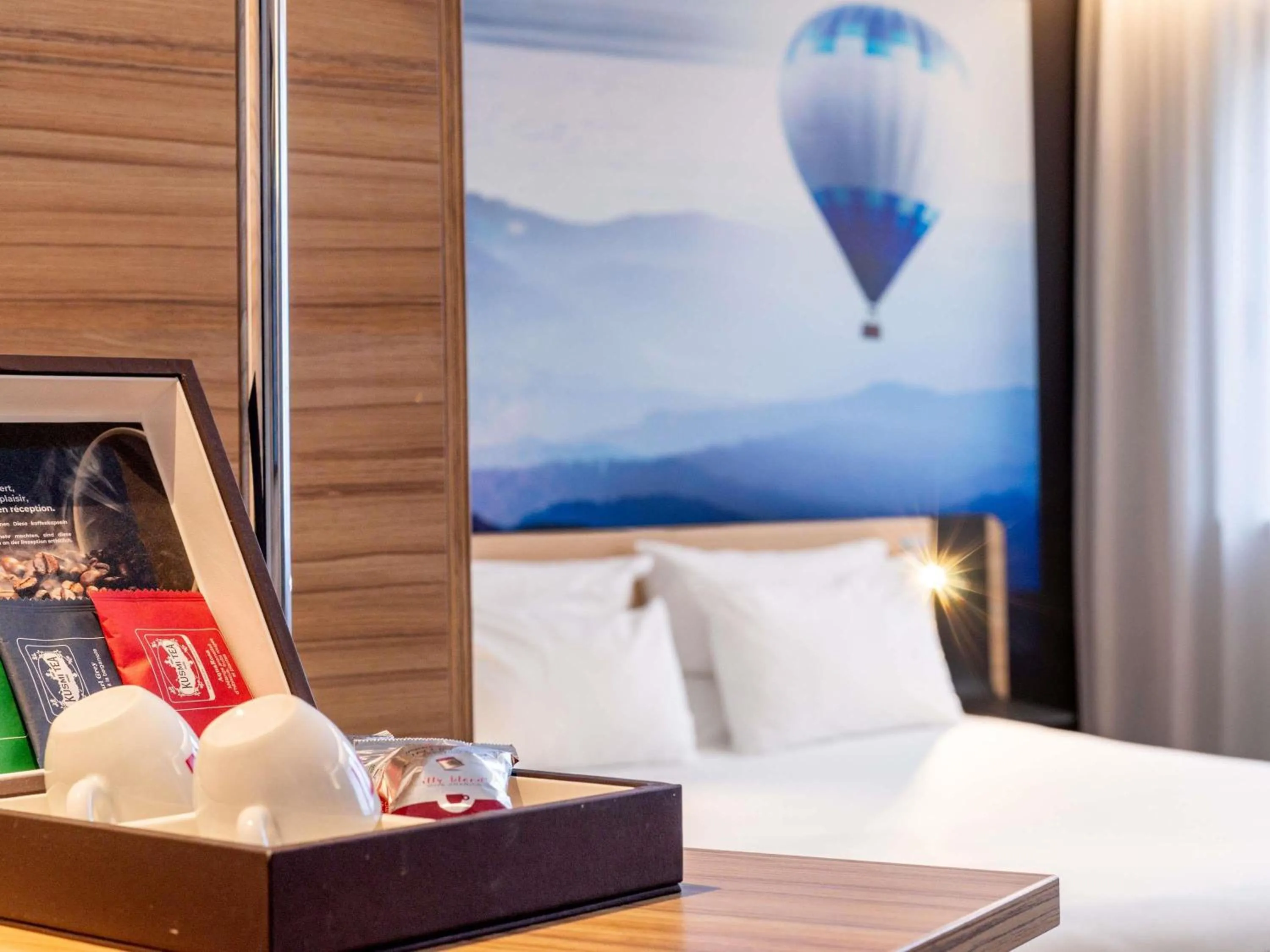 Bedroom, Bed in Novotel Suites Colmar Centre