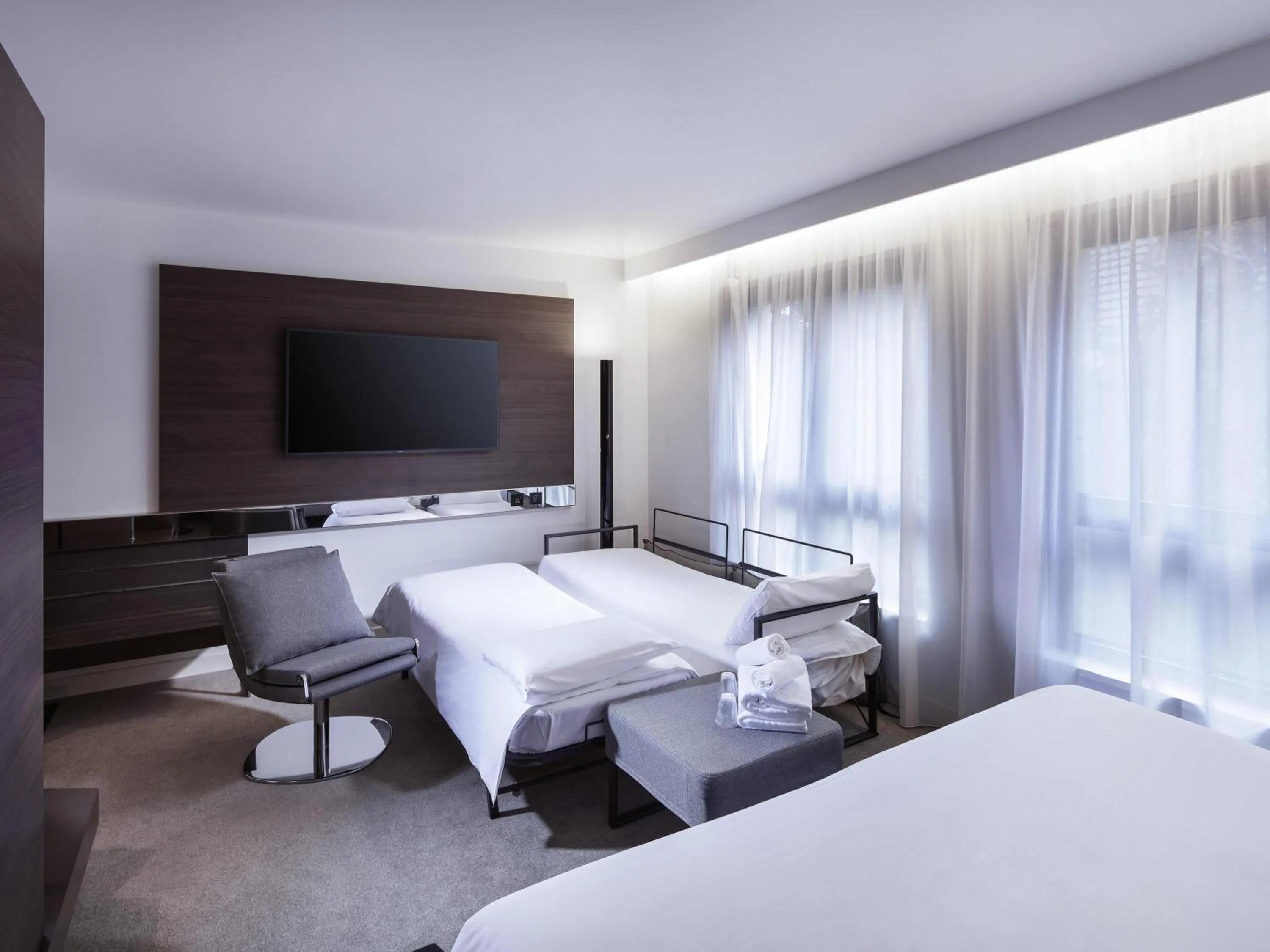 Bedroom, Bed in Novotel Suites Colmar Centre