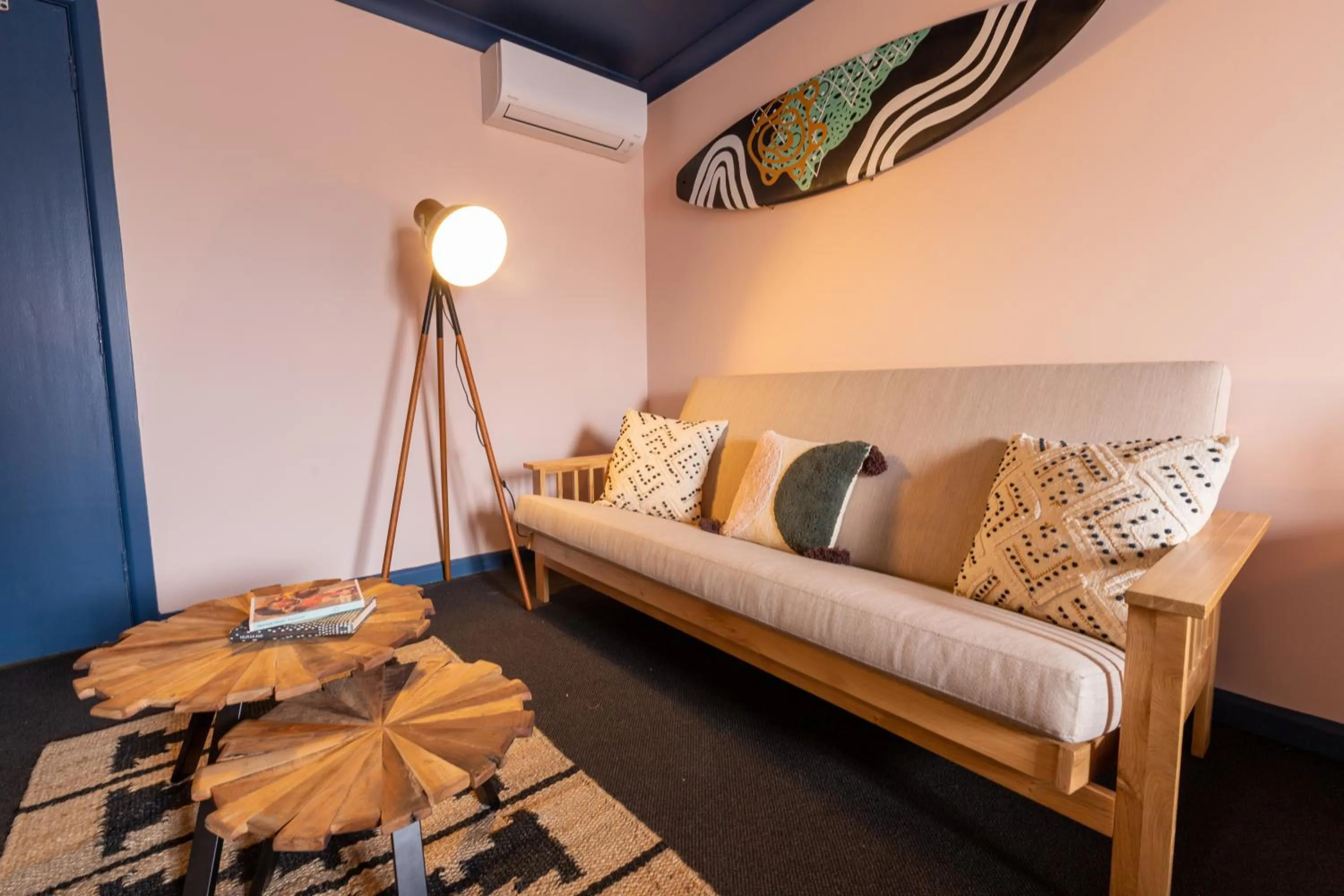 Seating area, Bed in Roamer St Kilda