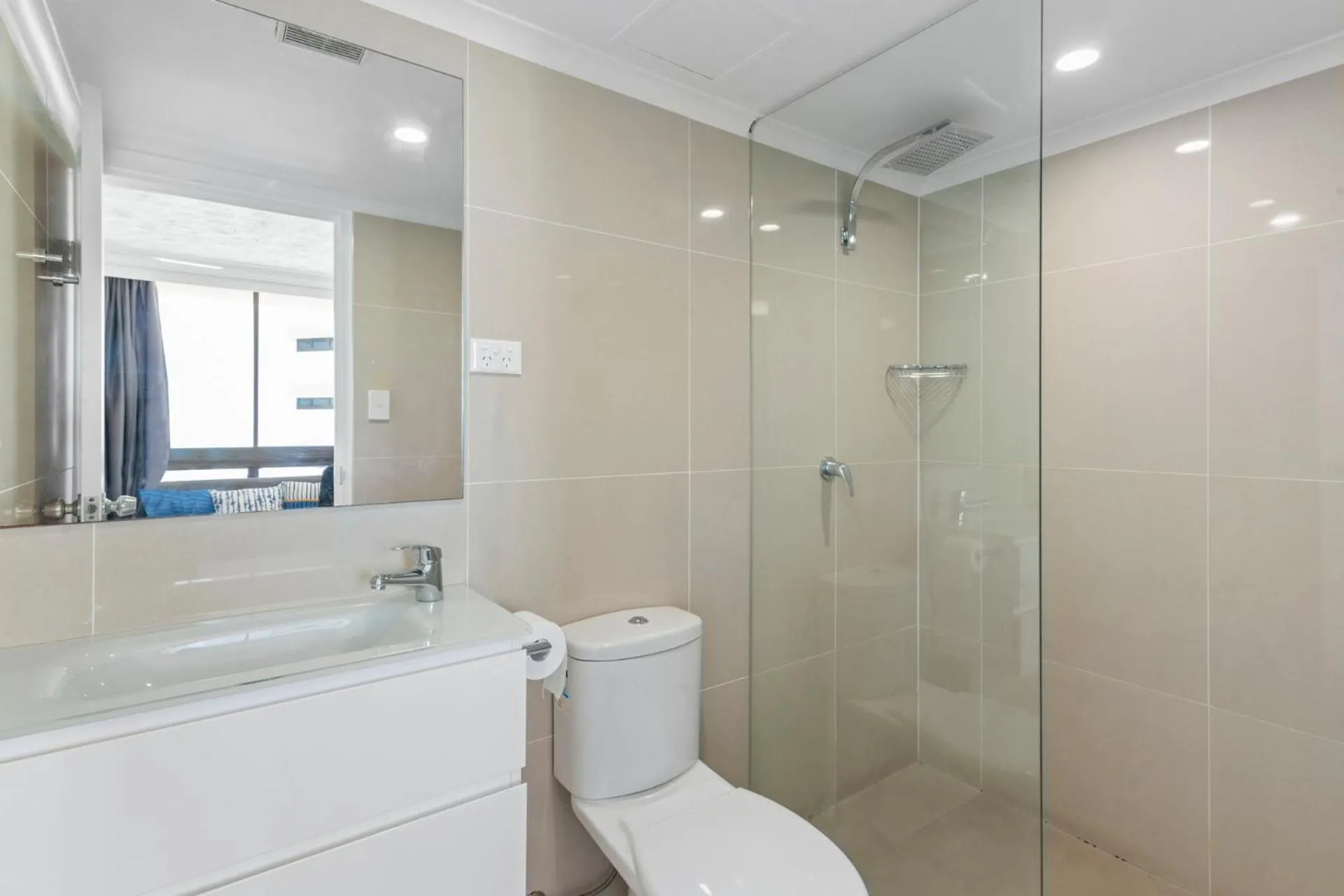 Bathroom in Beachcomber Resort - Official