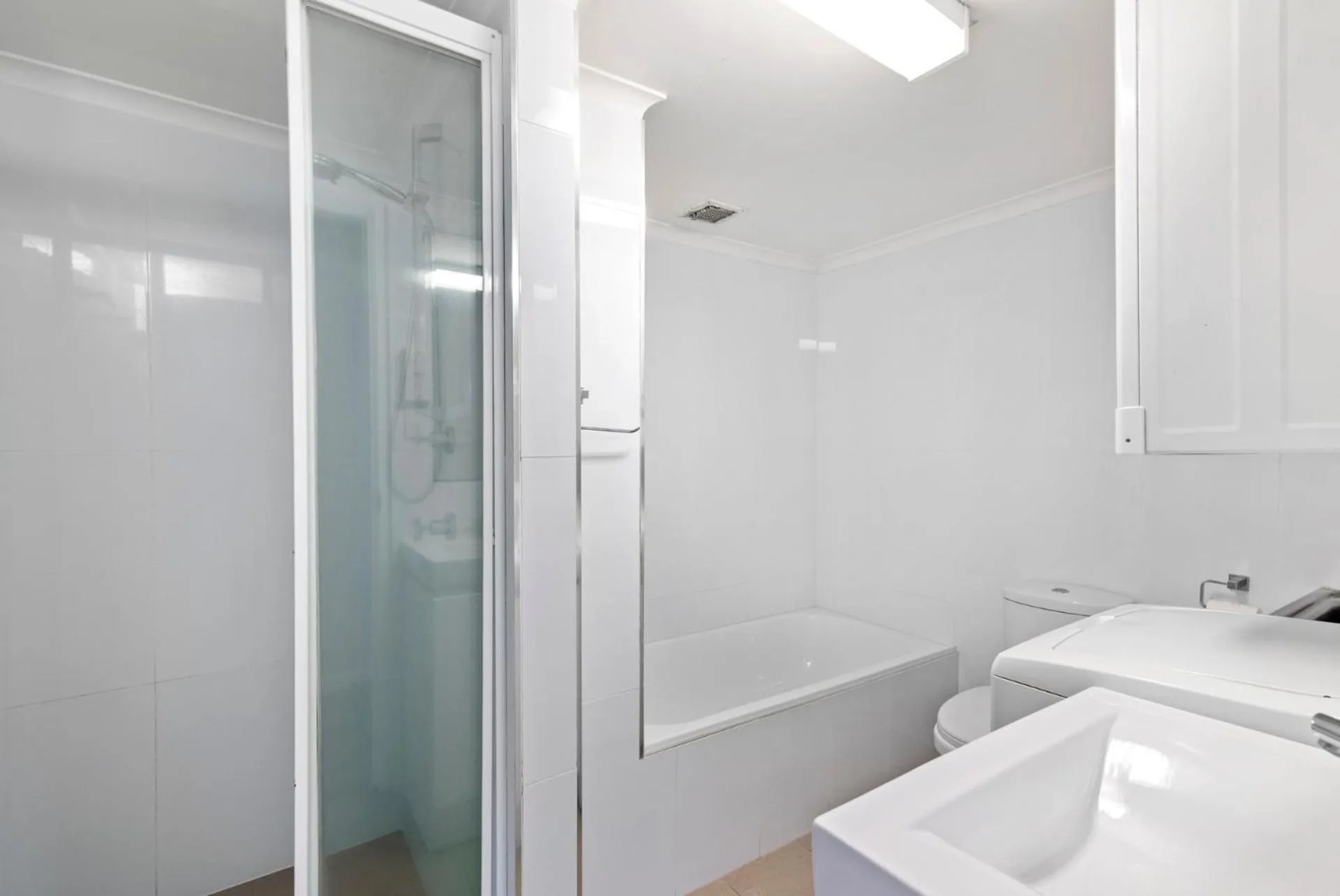 Bathroom in Beachcomber Resort - Official