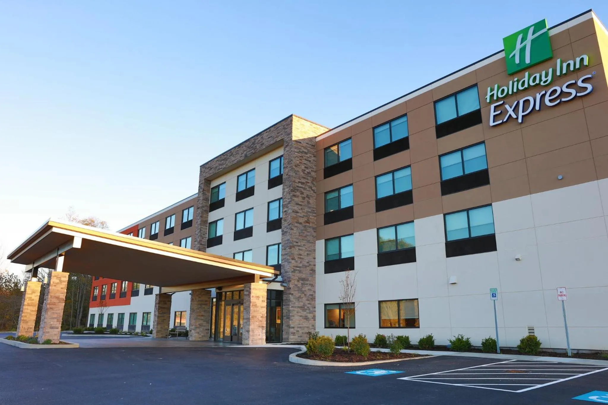 Property building in Holiday Inn Express Oneonta by IHG