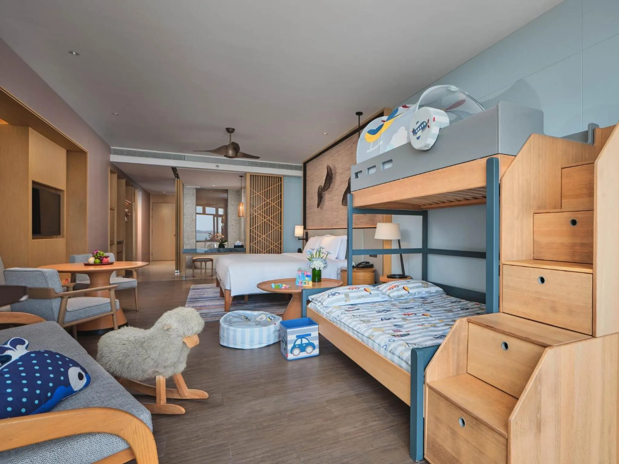 Photo of the whole room, Bed in Crowne Plaza Sanya Haitang Bay Resort by IHG