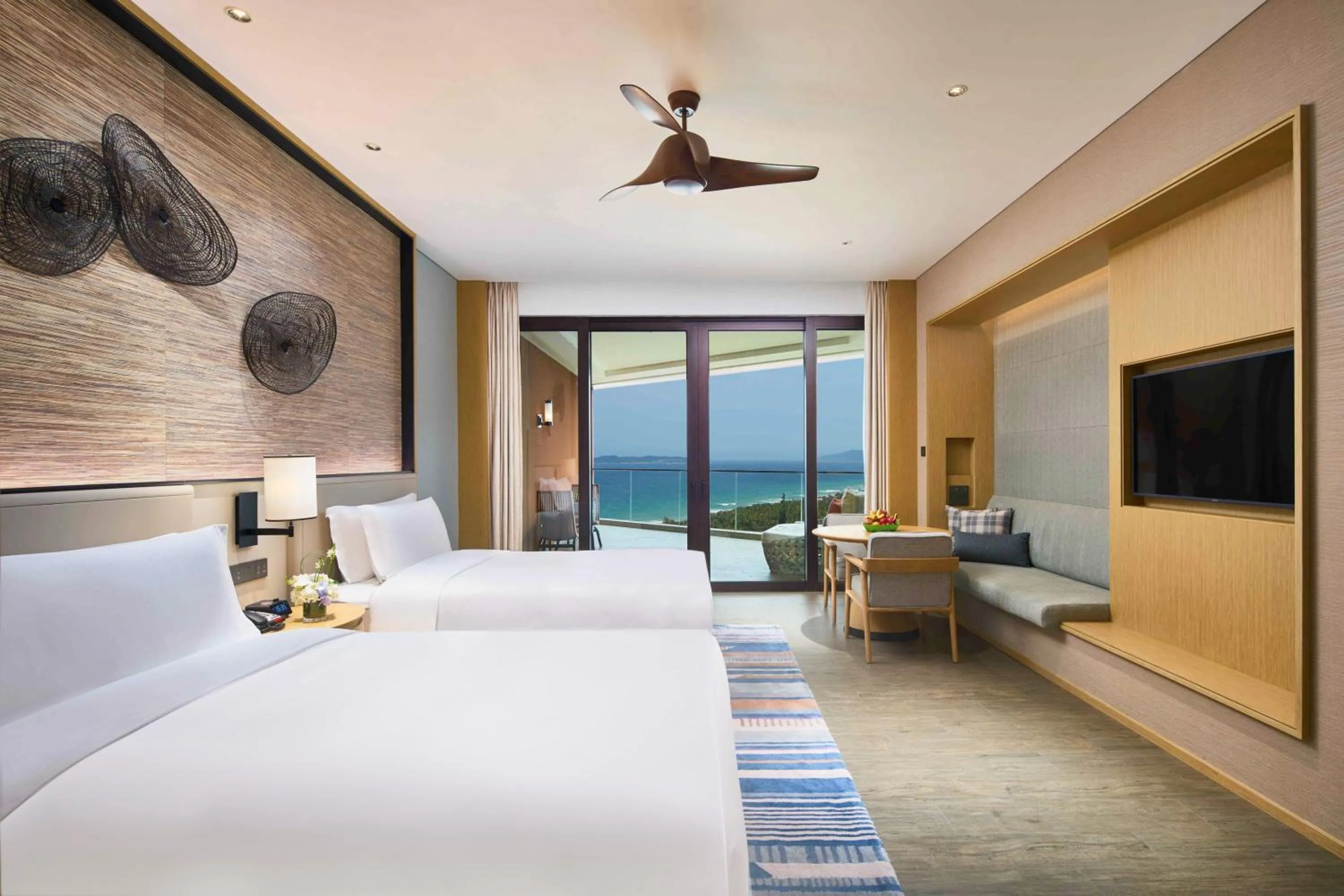 Photo of the whole room, Bed in Crowne Plaza Sanya Haitang Bay Resort by IHG