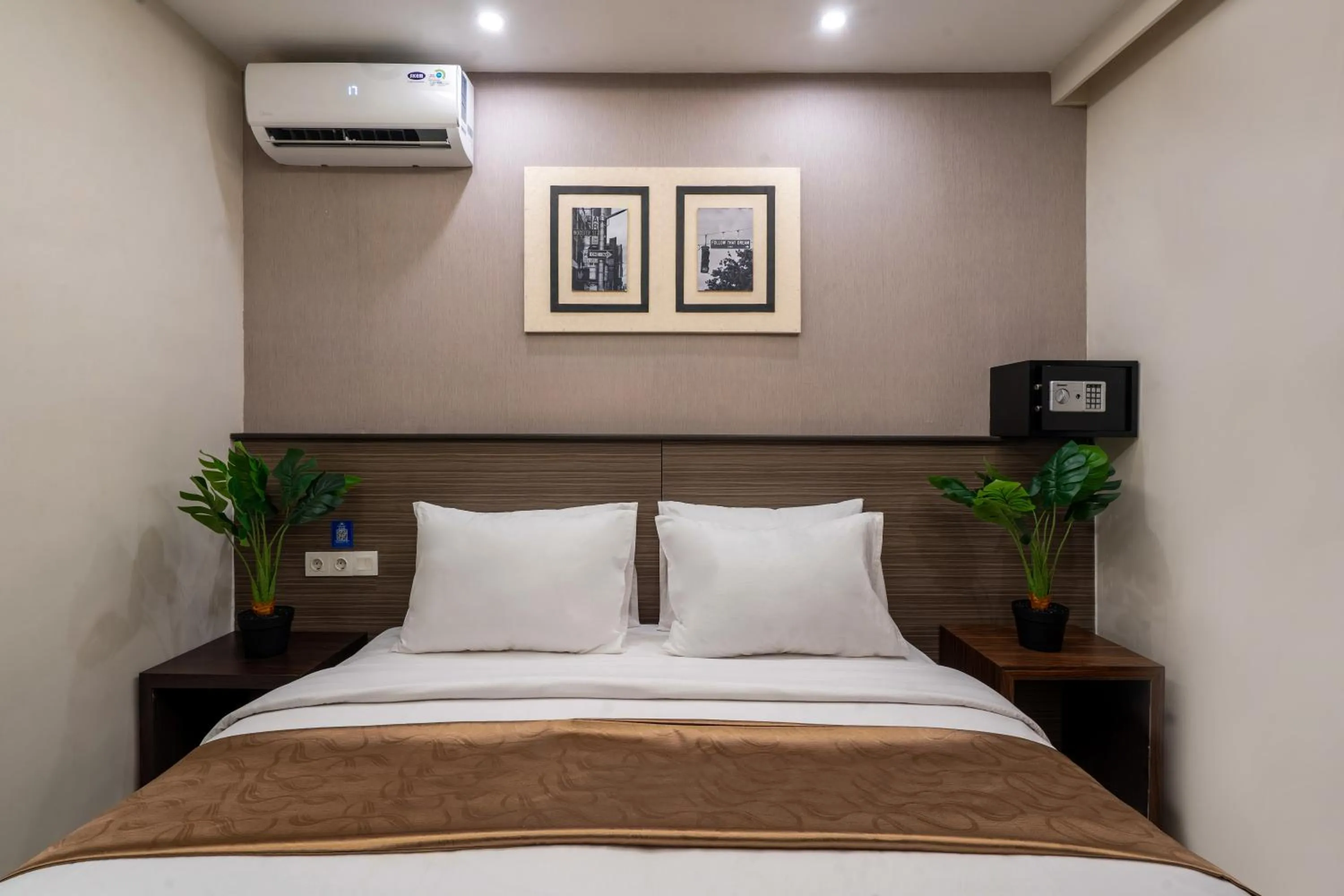 Bed in Everyday Hotel Kuta Central