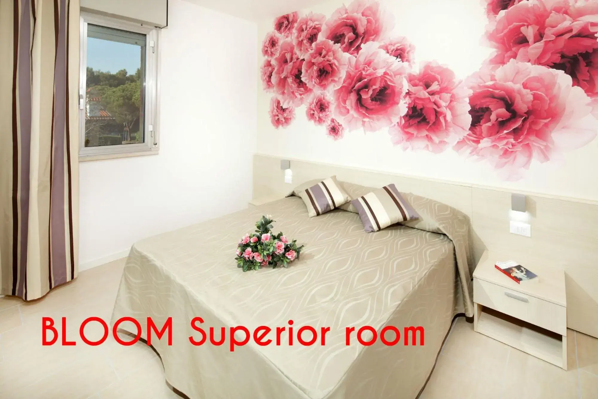 Double Room with Balcony in Hotel Alex Double Room with Balcony in Hotel Alex