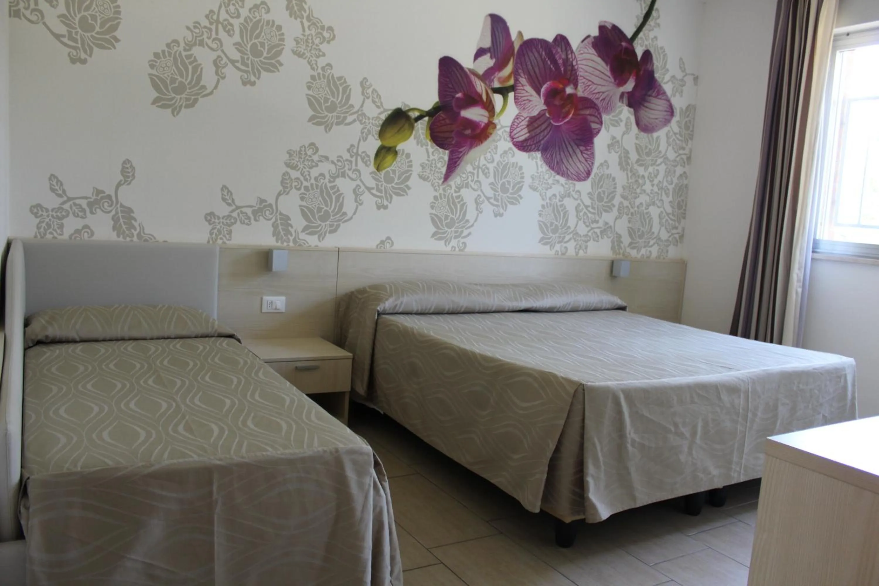 Bedroom, Bed in Hotel Alex