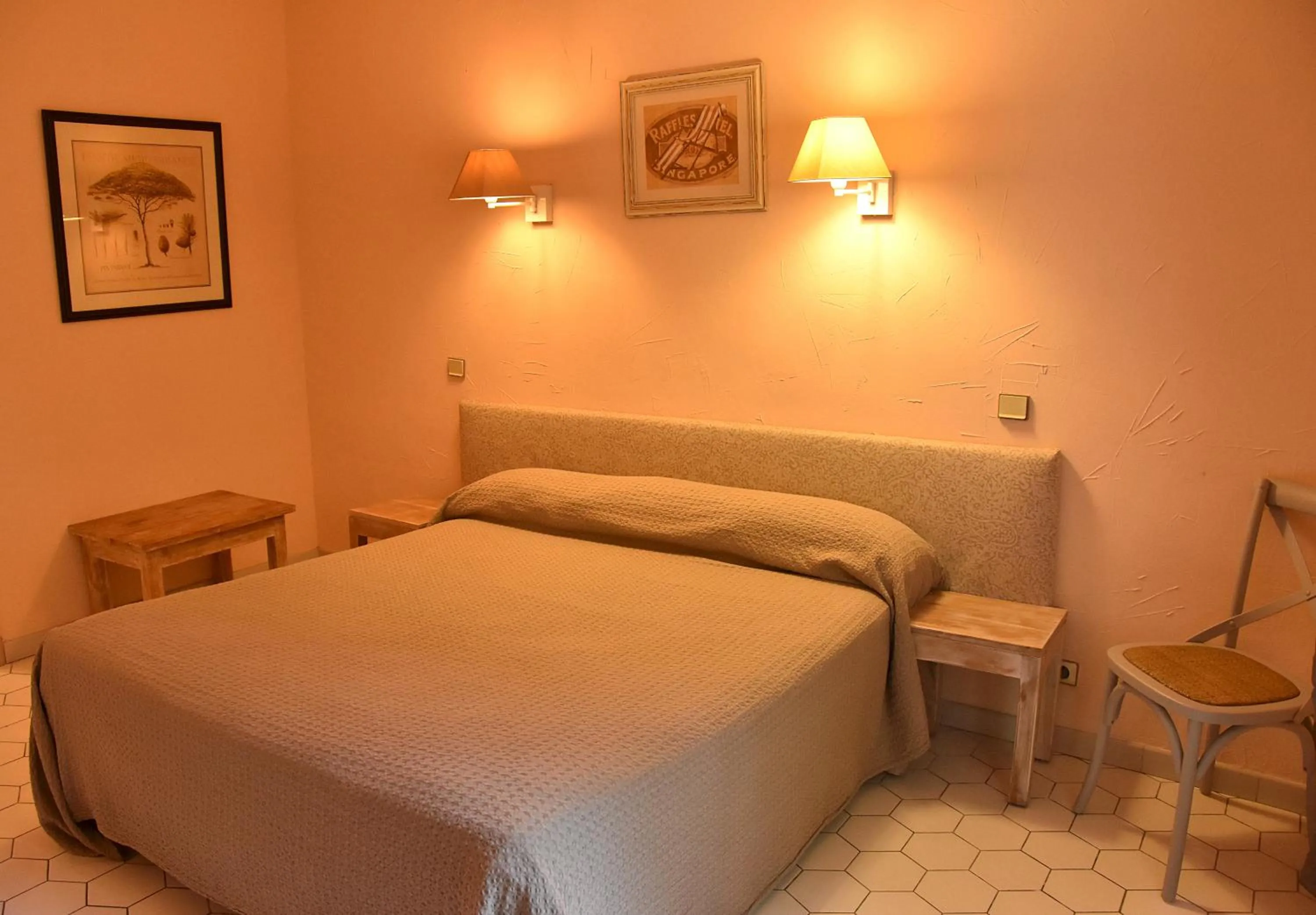 Bedroom, Bed in Hotel Les Mazets Des Roches