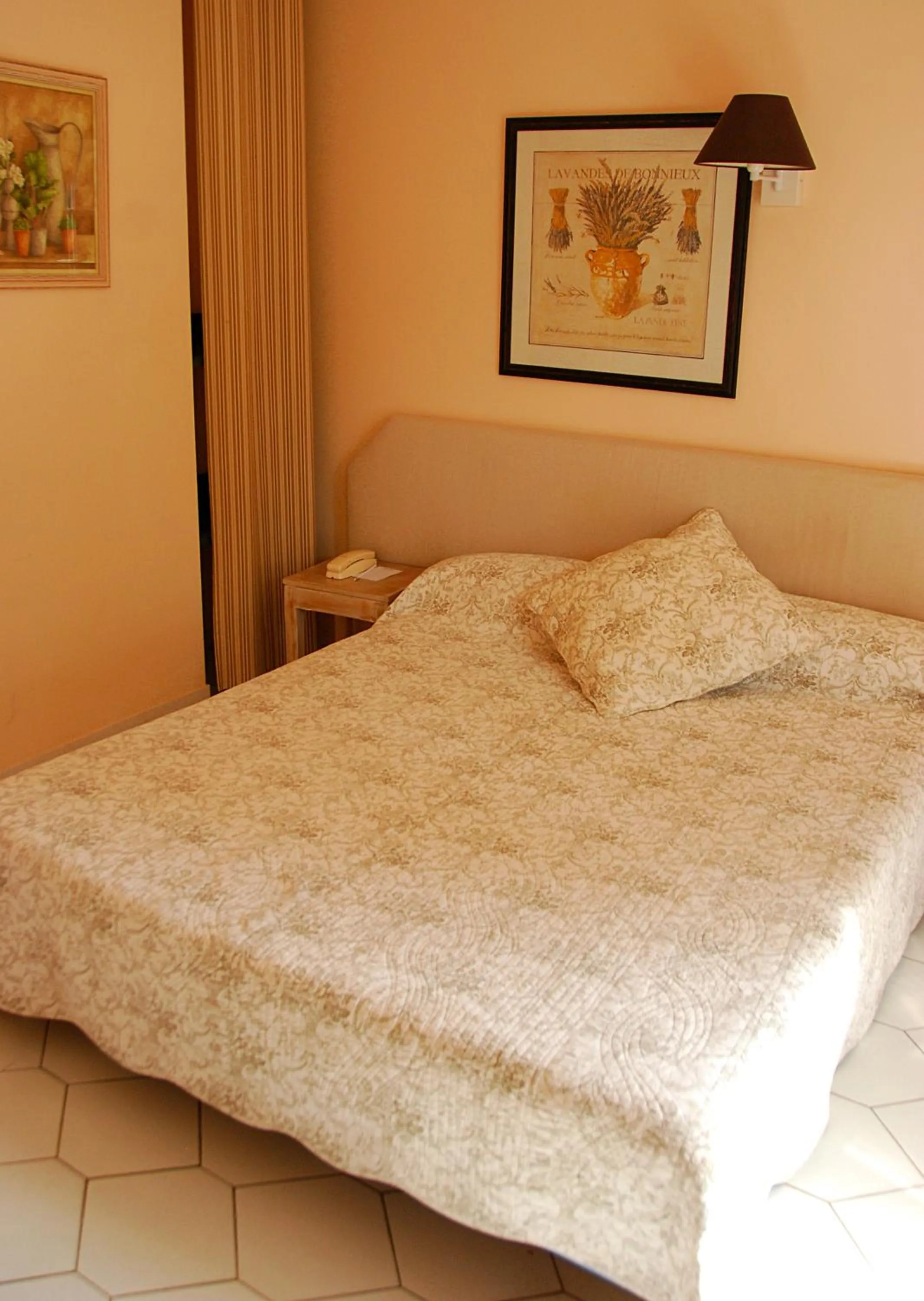 Bedroom, Bed in Hotel Les Mazets Des Roches