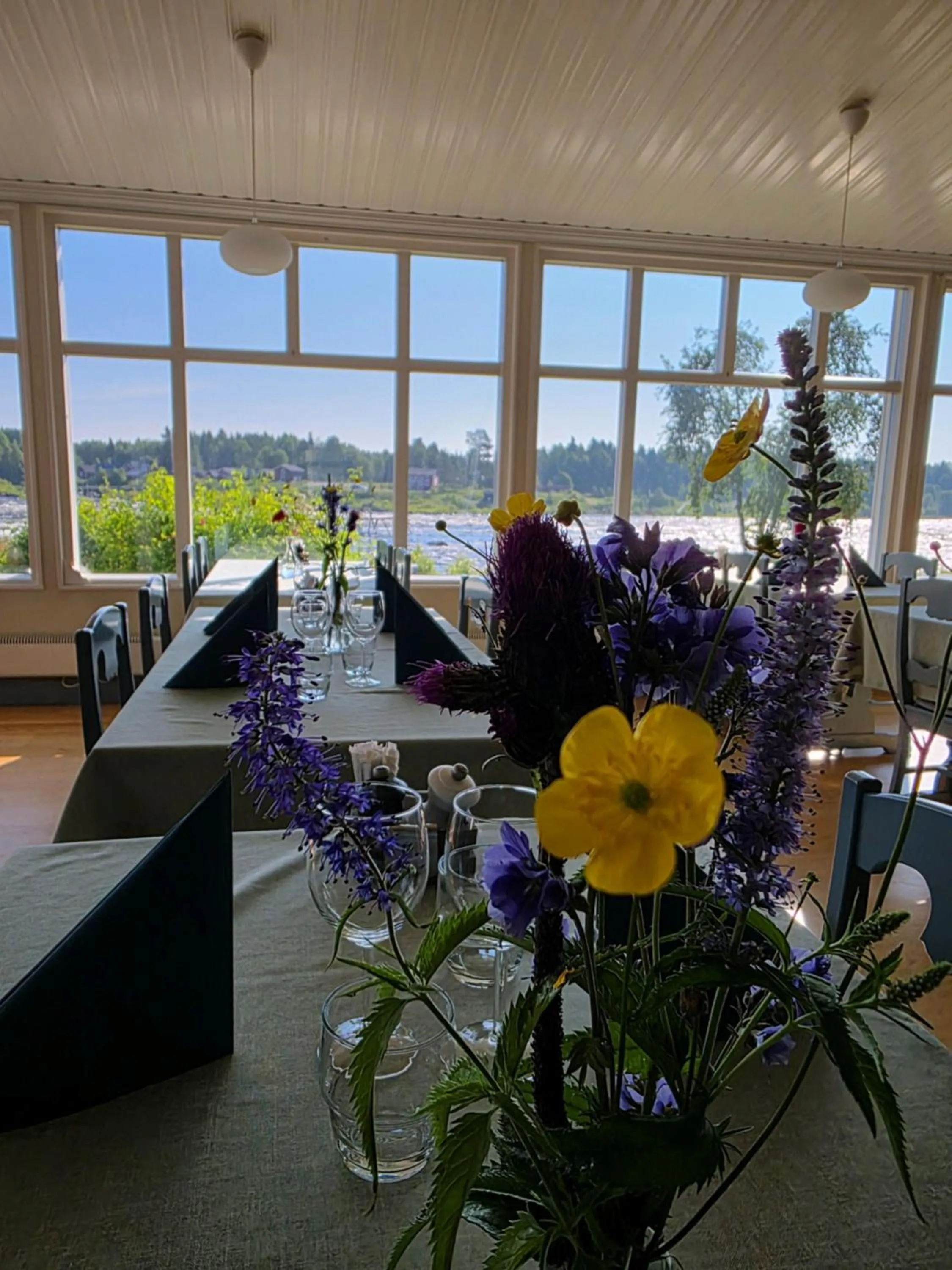 Restaurant/places to eat in Kukkolaforsen Turist & Konferens