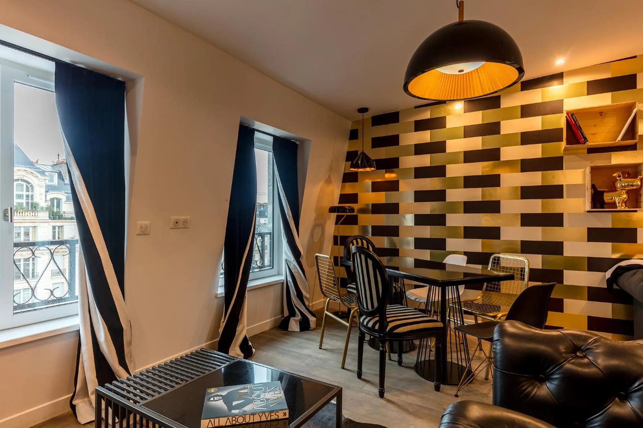 Living room in BE YOU LUXURY APART'HÔTEL Paris