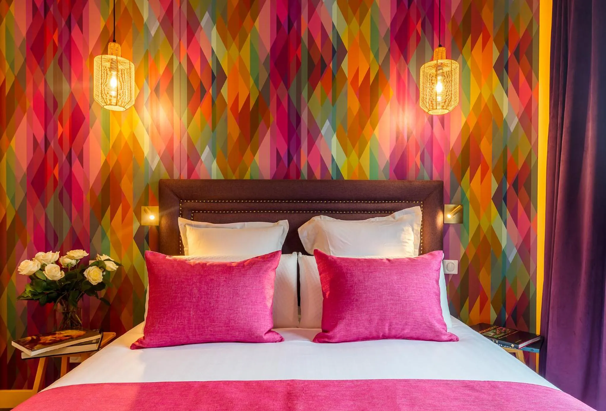 Bed in BE YOU LUXURY APART'HÔTEL Paris