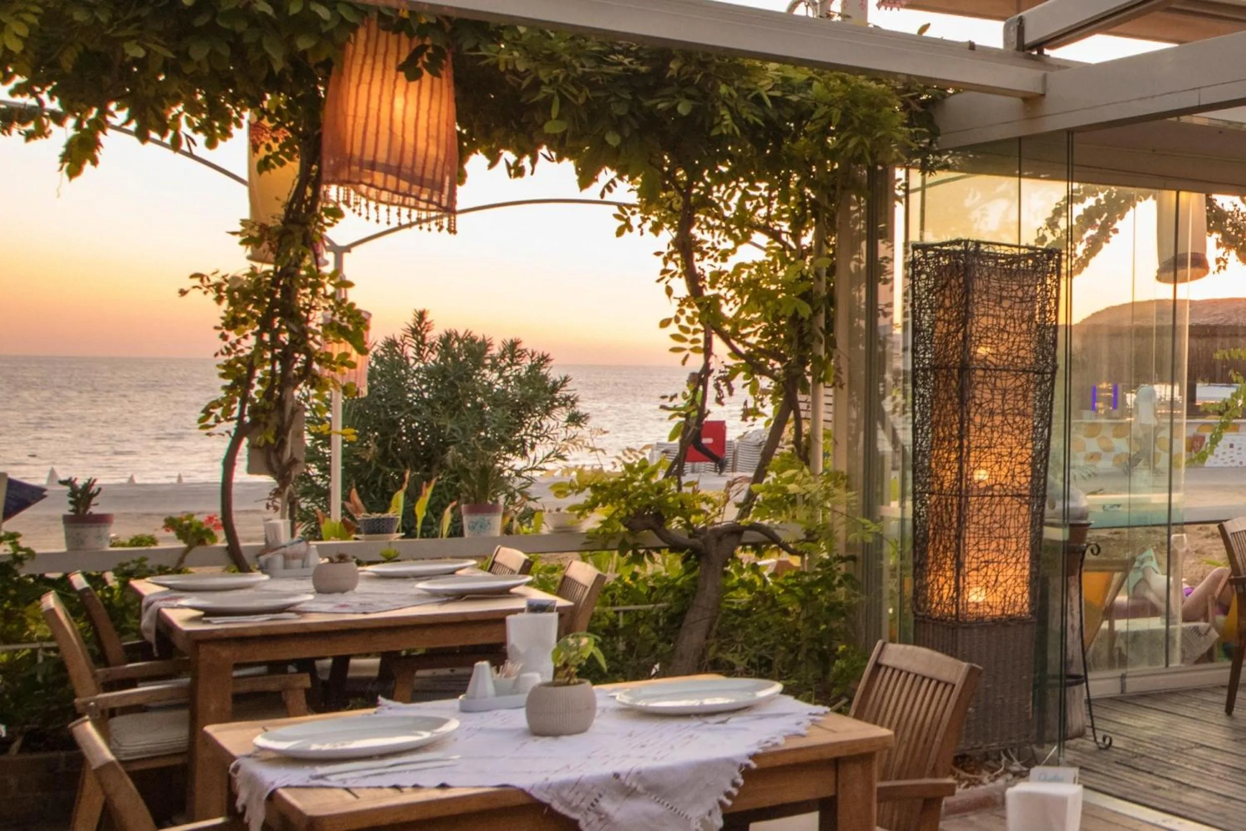 Restaurant/places to eat in Oyster Residences - Adult Only