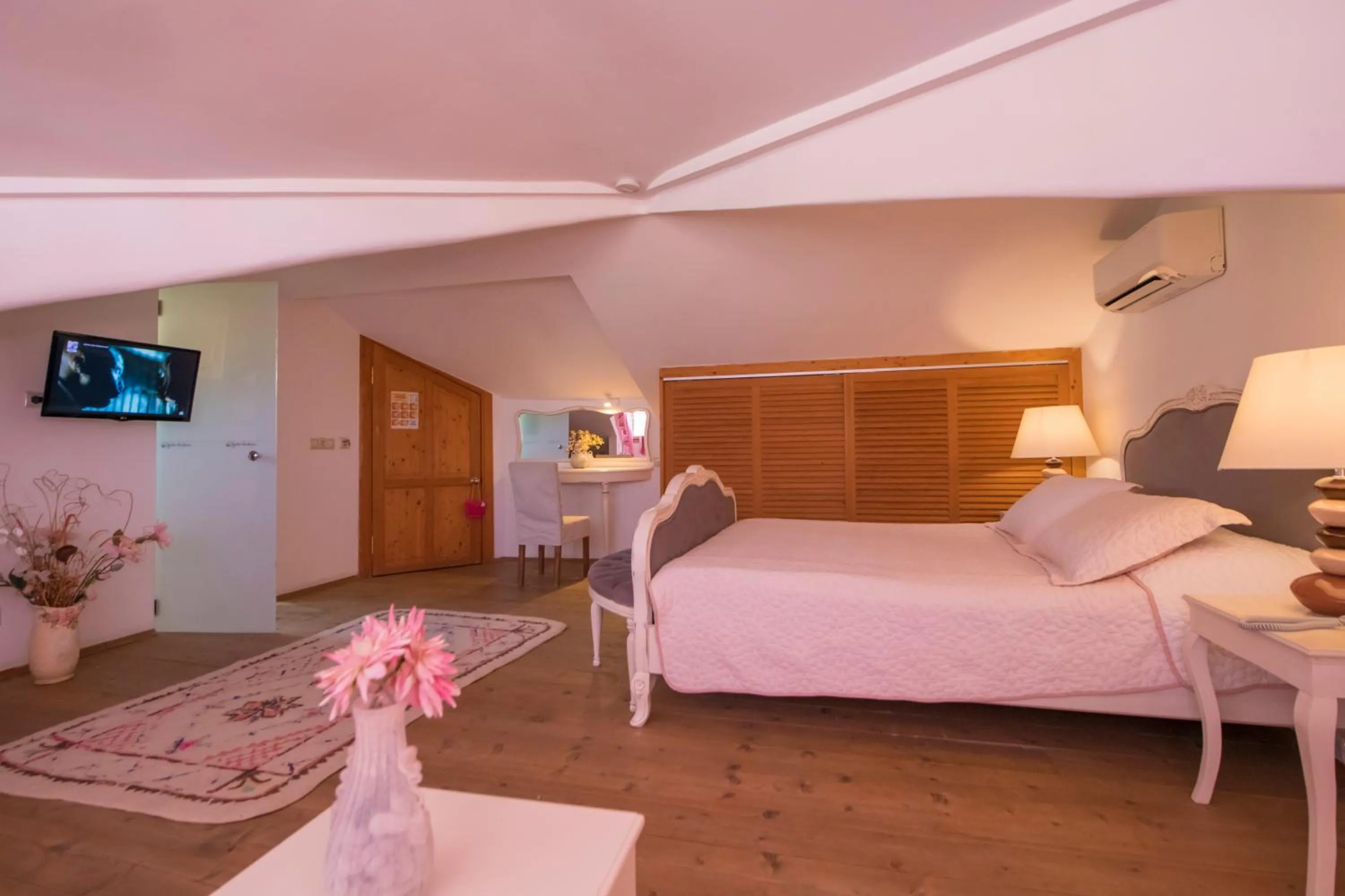 Bed in Oyster Residences - Adult Only