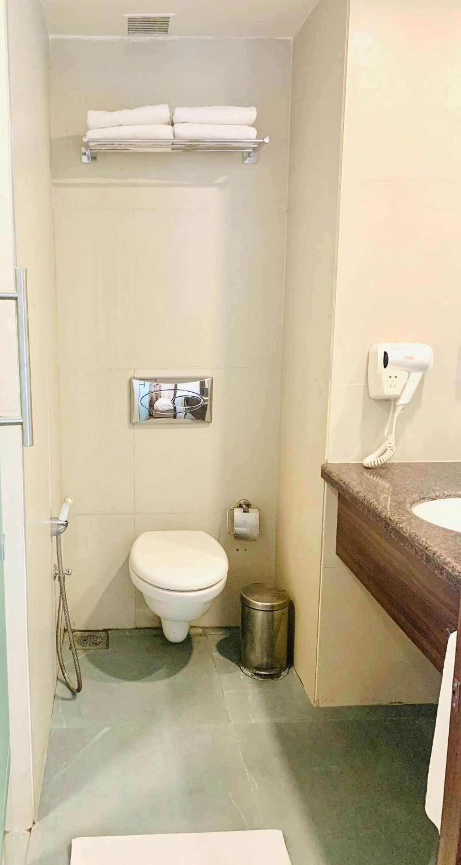 Bathroom in Ginger Vadodara RCR