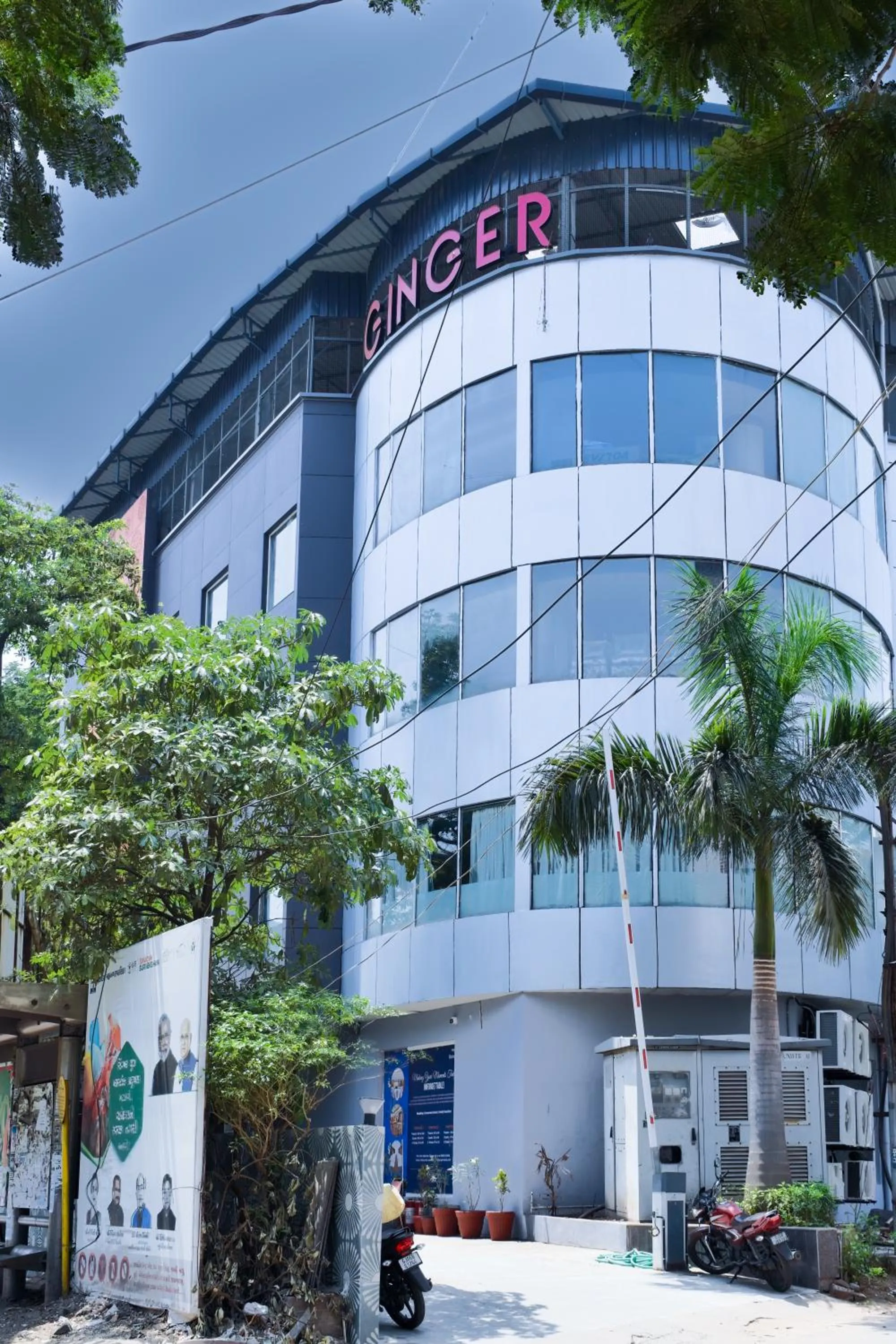 Facade/entrance in Ginger Vadodara RCR