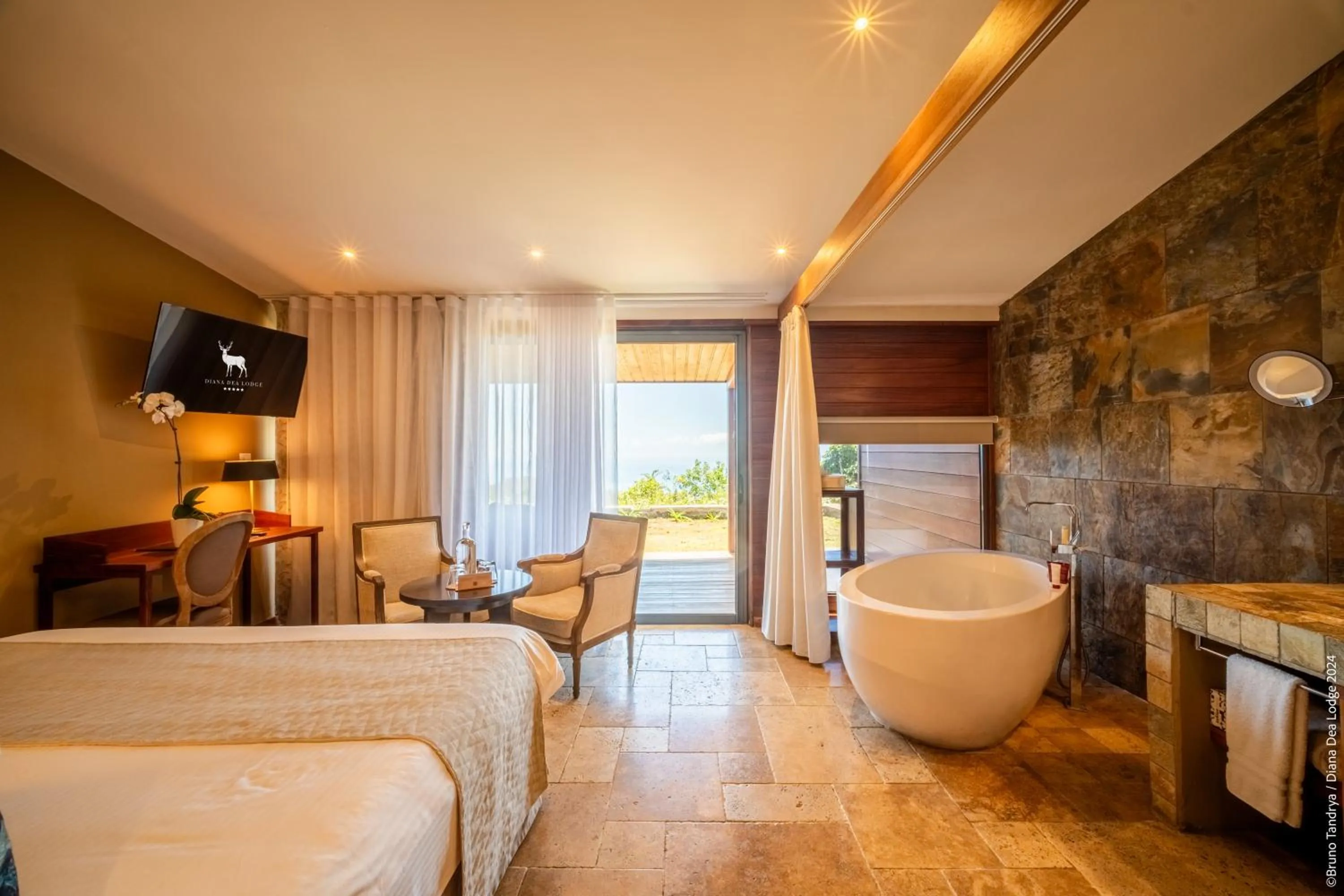 Bed in Hôtel Diana Dea Lodge & SPA