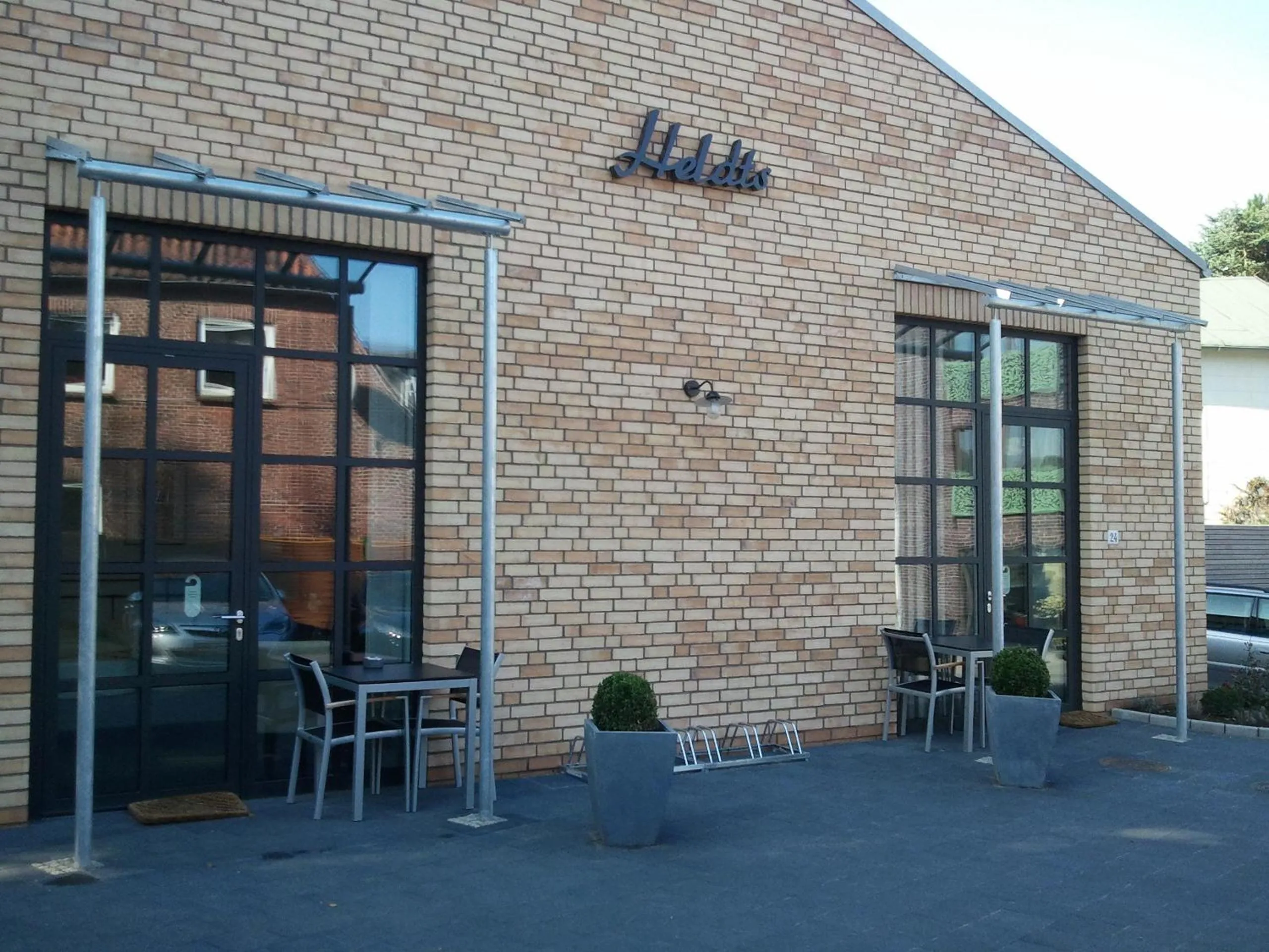 Facade/entrance in Heldts Aparthotel