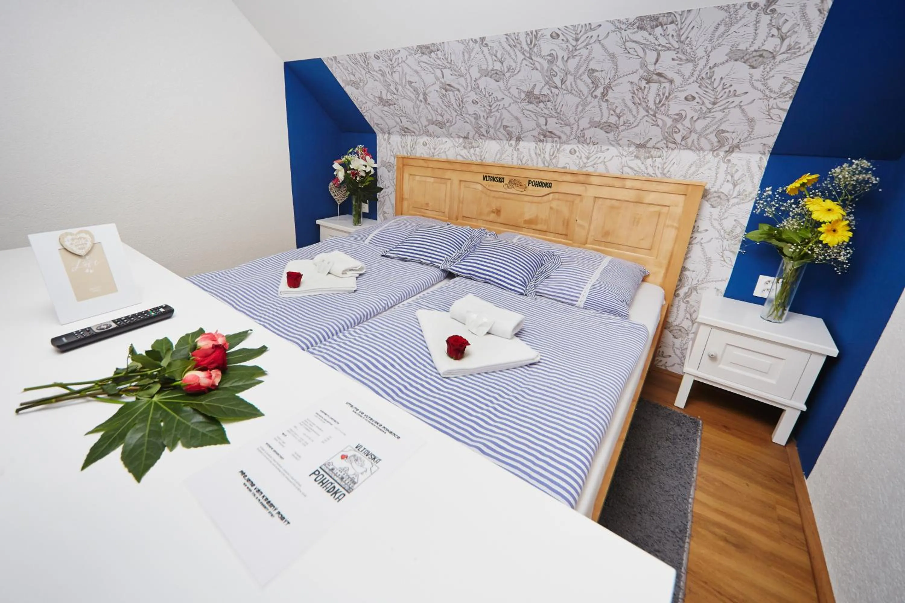 Bed in Vltavská pohádka