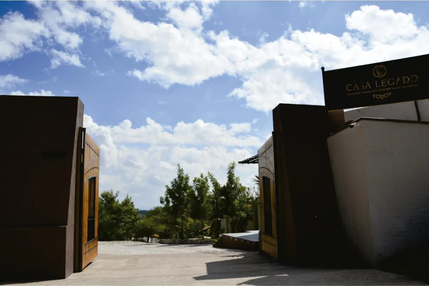 Property building in Casa Legado