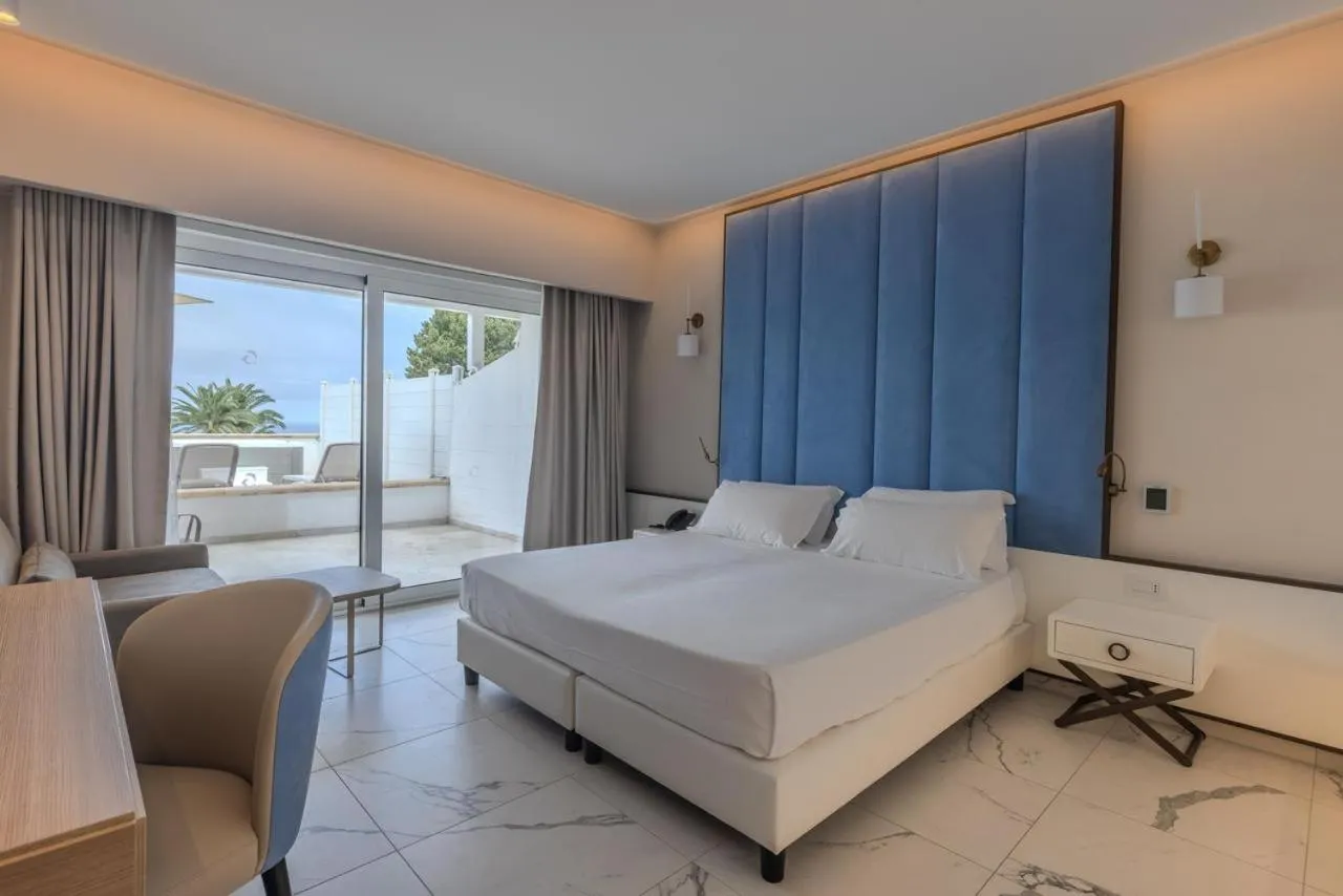 Bed in Aldiana Club Rocca Nettuno Calabria